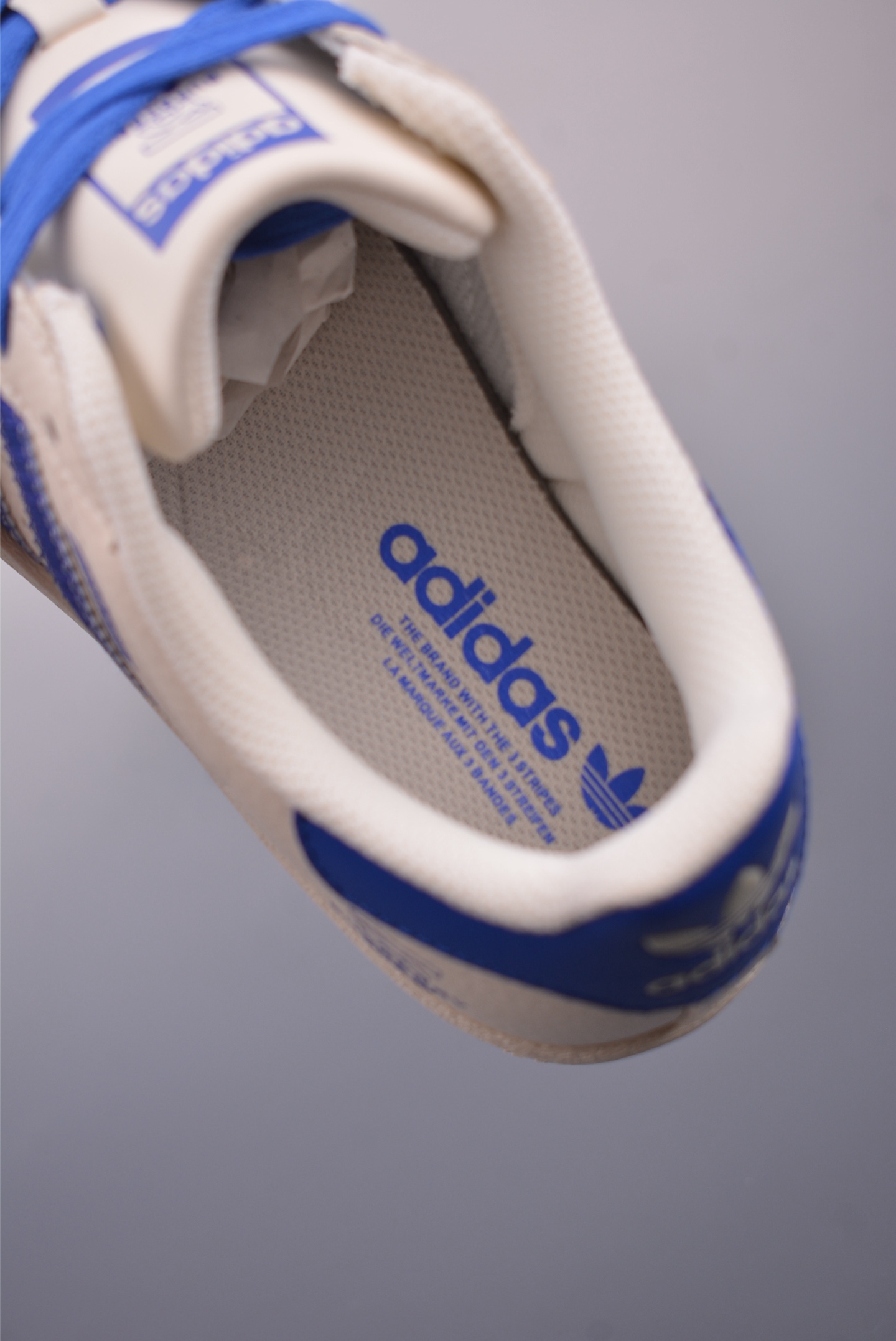 Burberry x Adidas Originals Superstar sneakers Off-white and blue AD0002