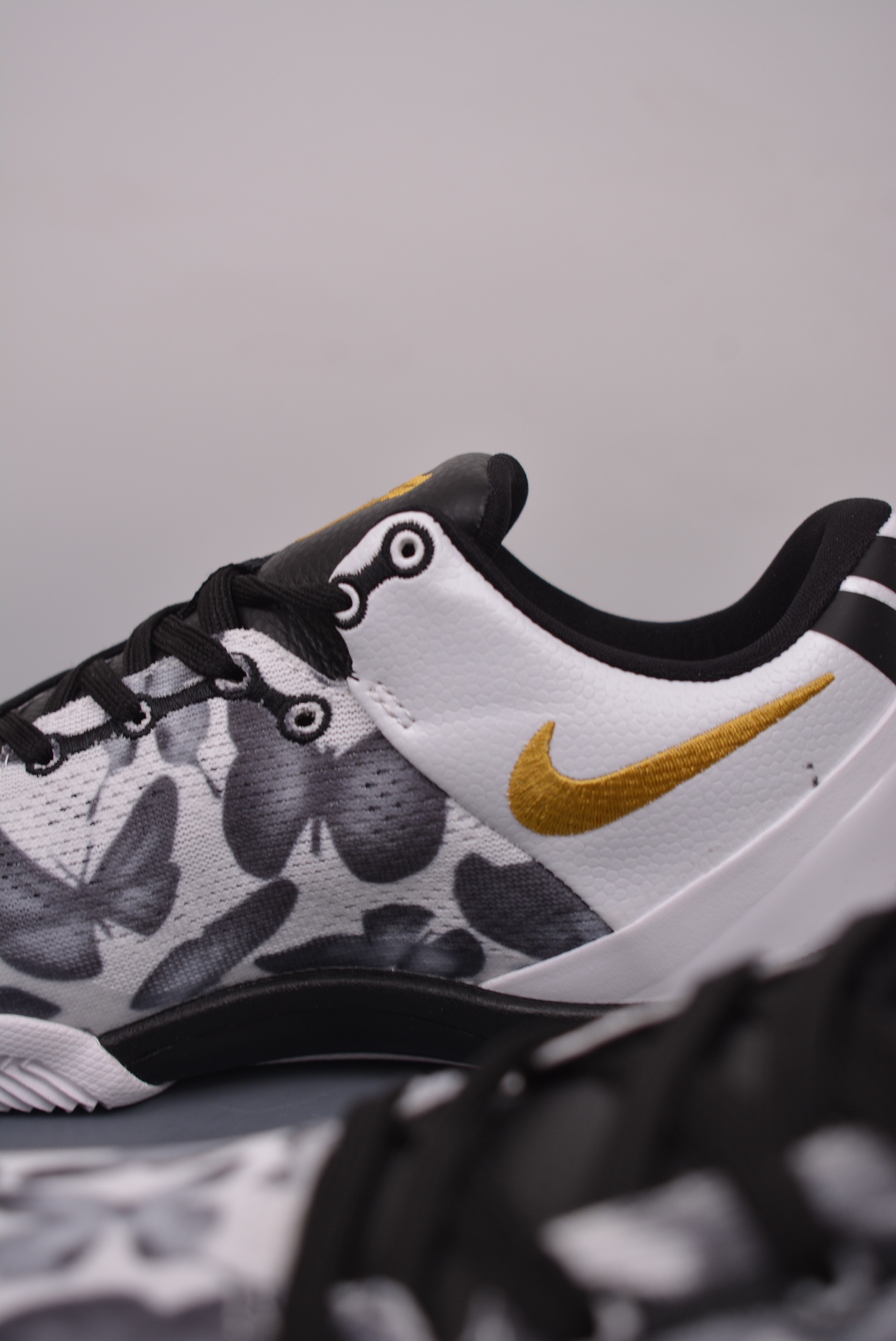 NIKE KOBE 8 SYSTEM Black Mamba Snake FV6325-100