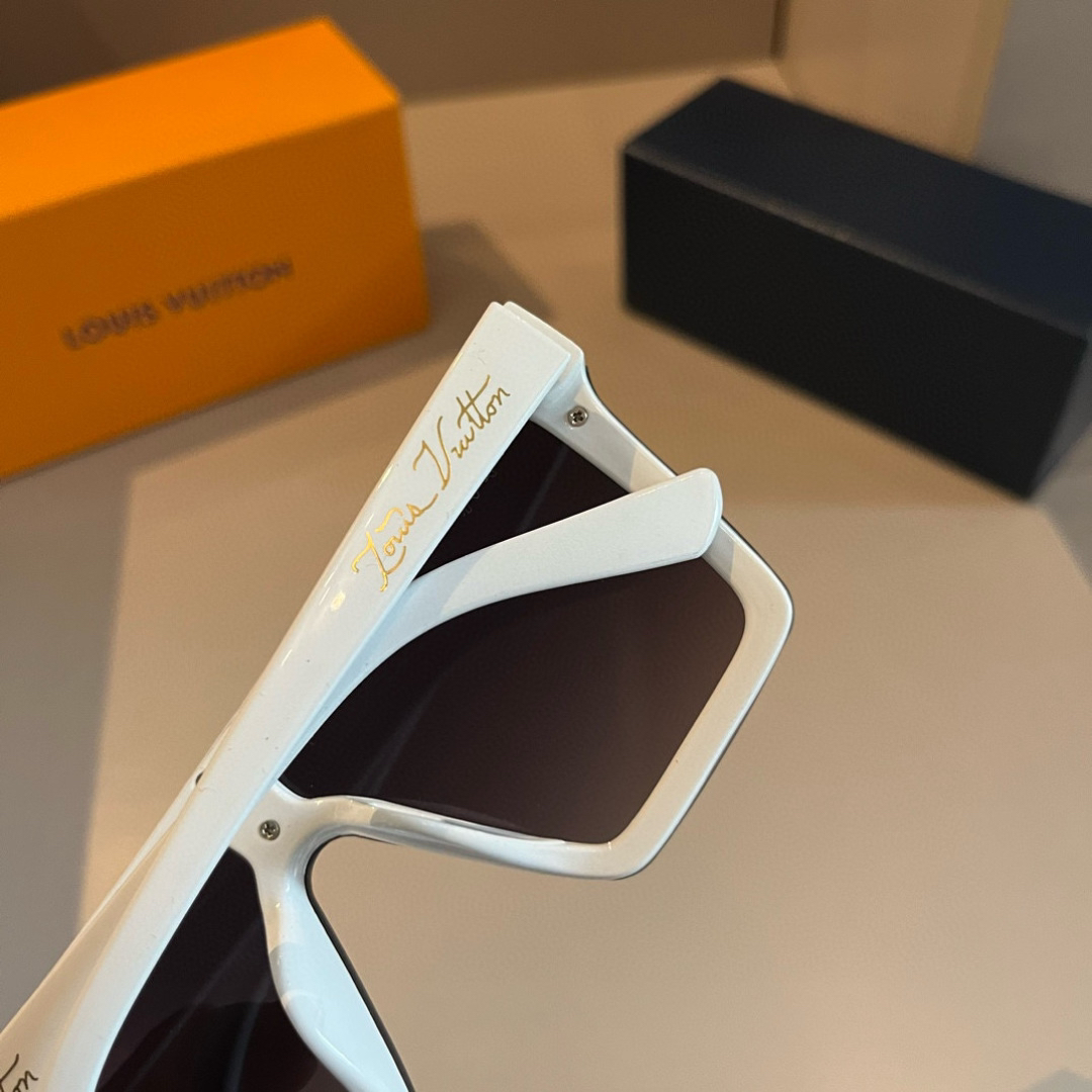 Louis Vuitton square-frame sunglasses