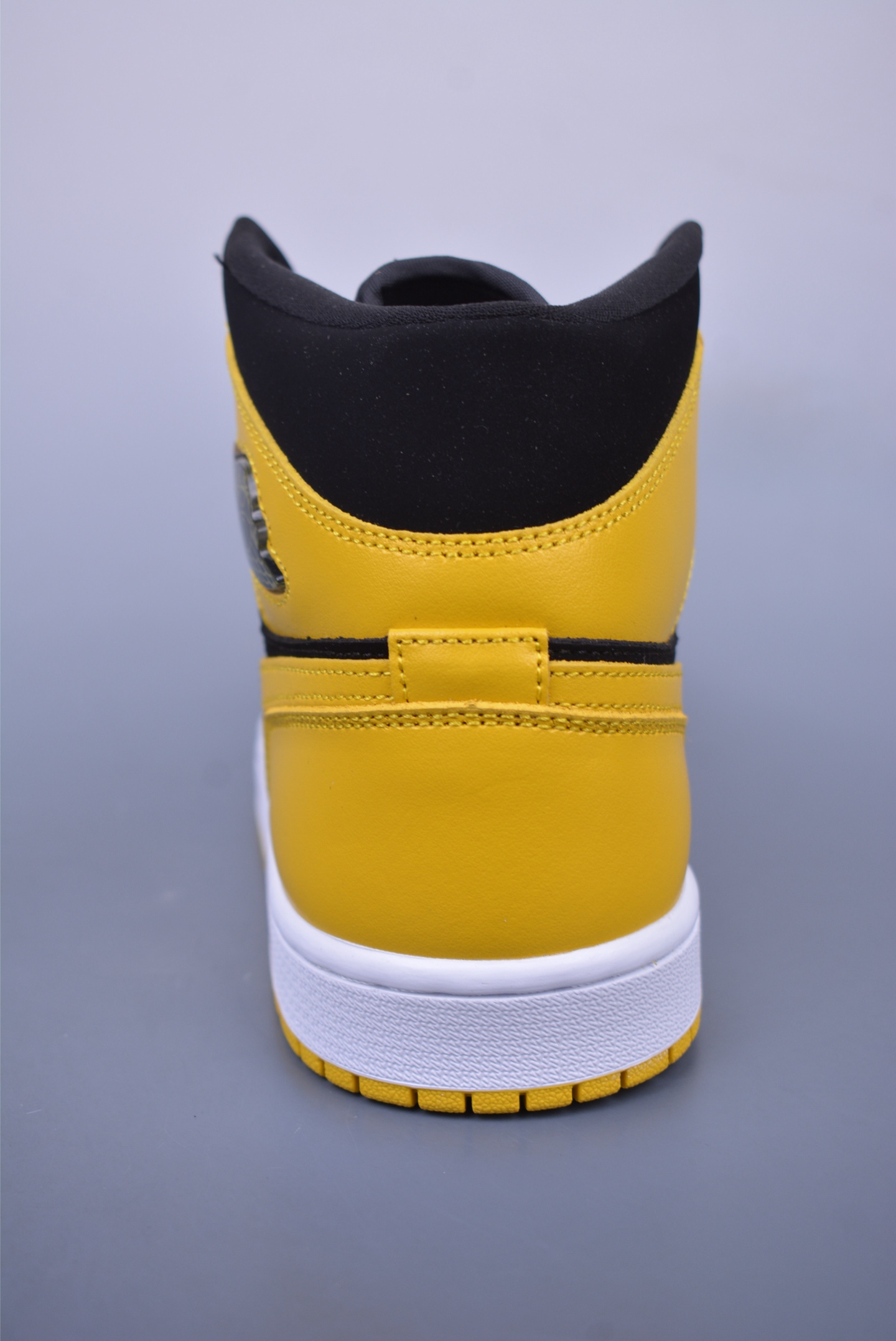 Nike Air Jordan 1 Mid AJ1 Basketball Shoes Black and Yellow HJ6654-071