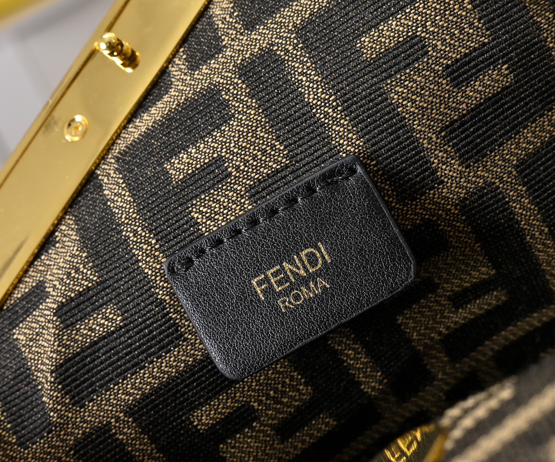 FENDI First Shoulder Bag 80016