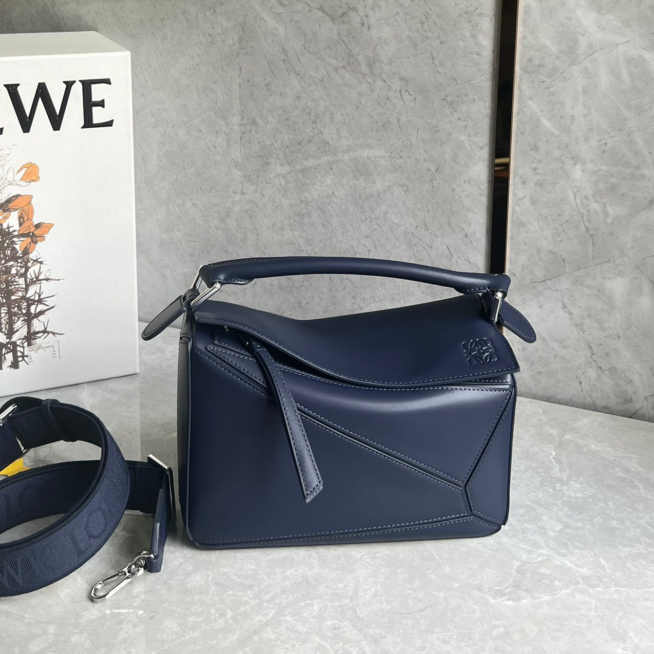 Loewe zzle embroidered shoulder strap bag 0189