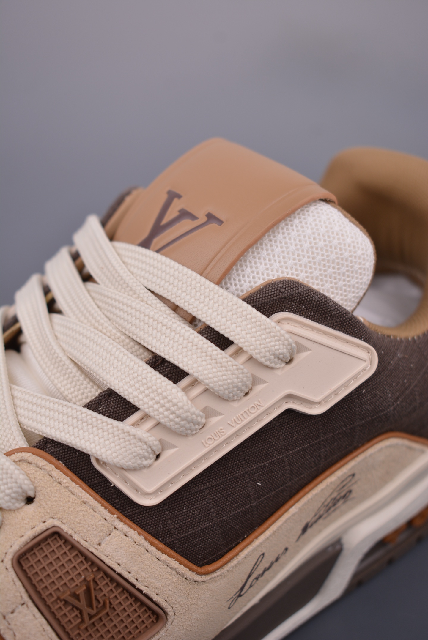 Louis Vuitton Trainer Sneaker Low 