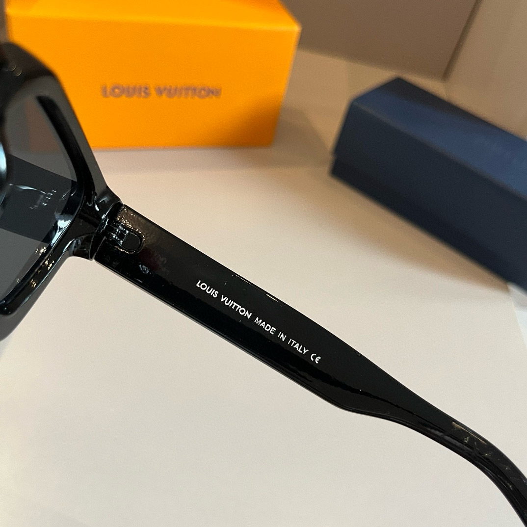 Louis Vuitton Square Frame Sunglasses
