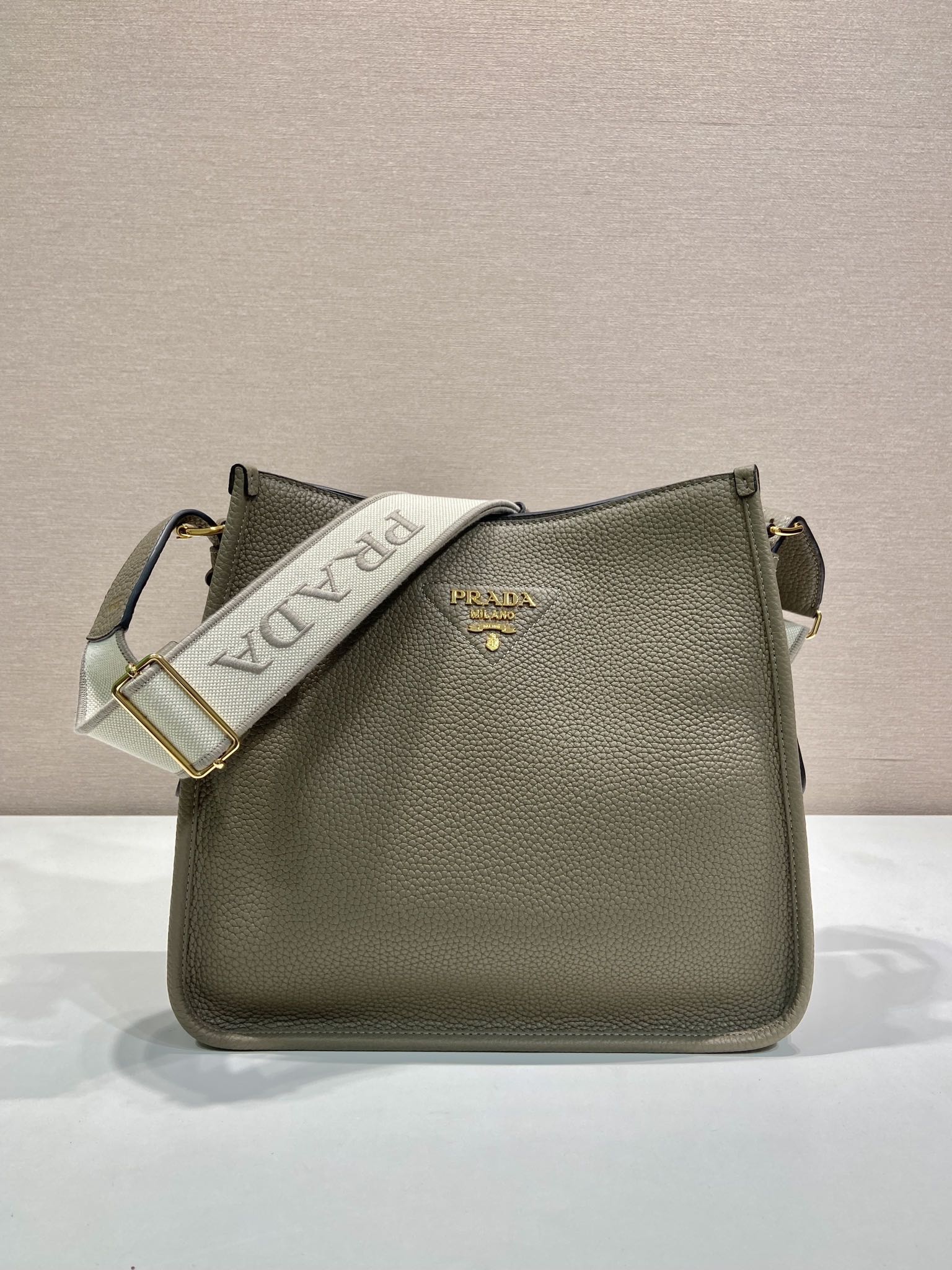 Prada Large Tote Bag 1BC073