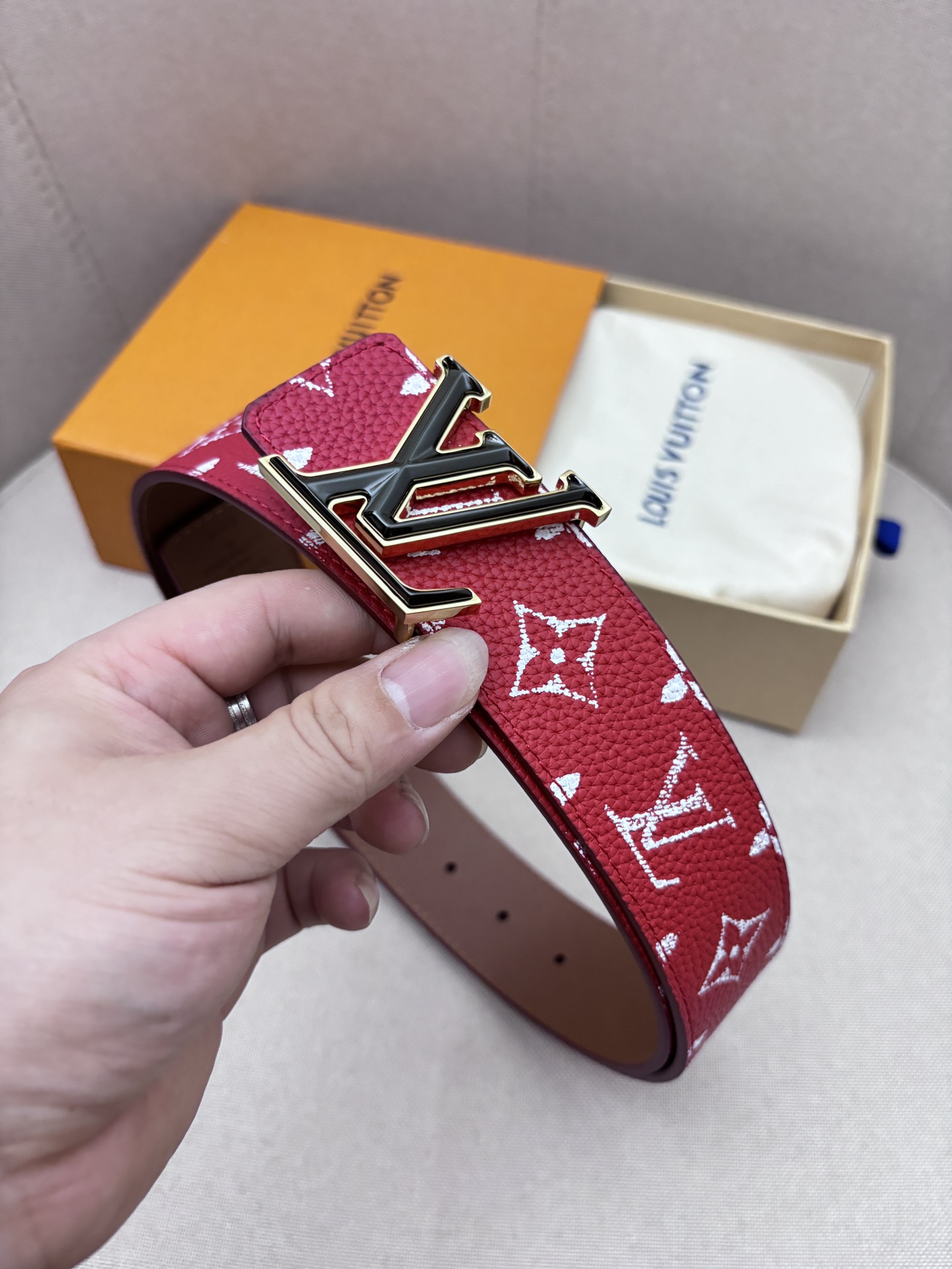 Louis Vuitton Lychee Print Double-Sided Men's Belt, 4CM Width
