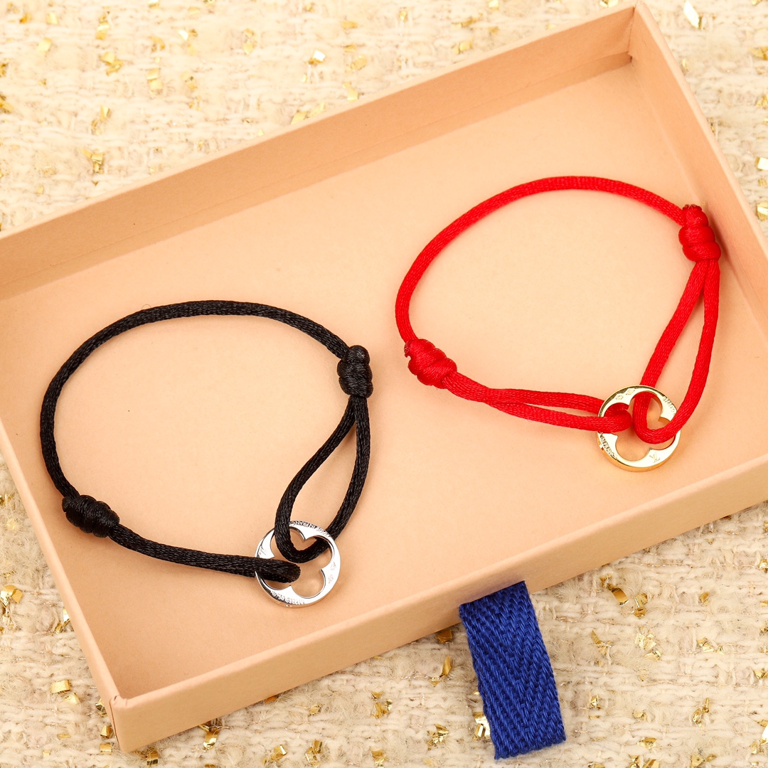 Louis Vuitton EMPREINTE series hollow lucky bracelet