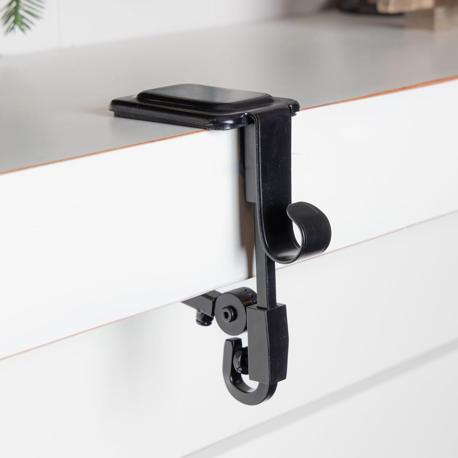 (🎅EARLY XMAS SALE - 60% OFF)Fireplace Stocking and Garland Hanger
