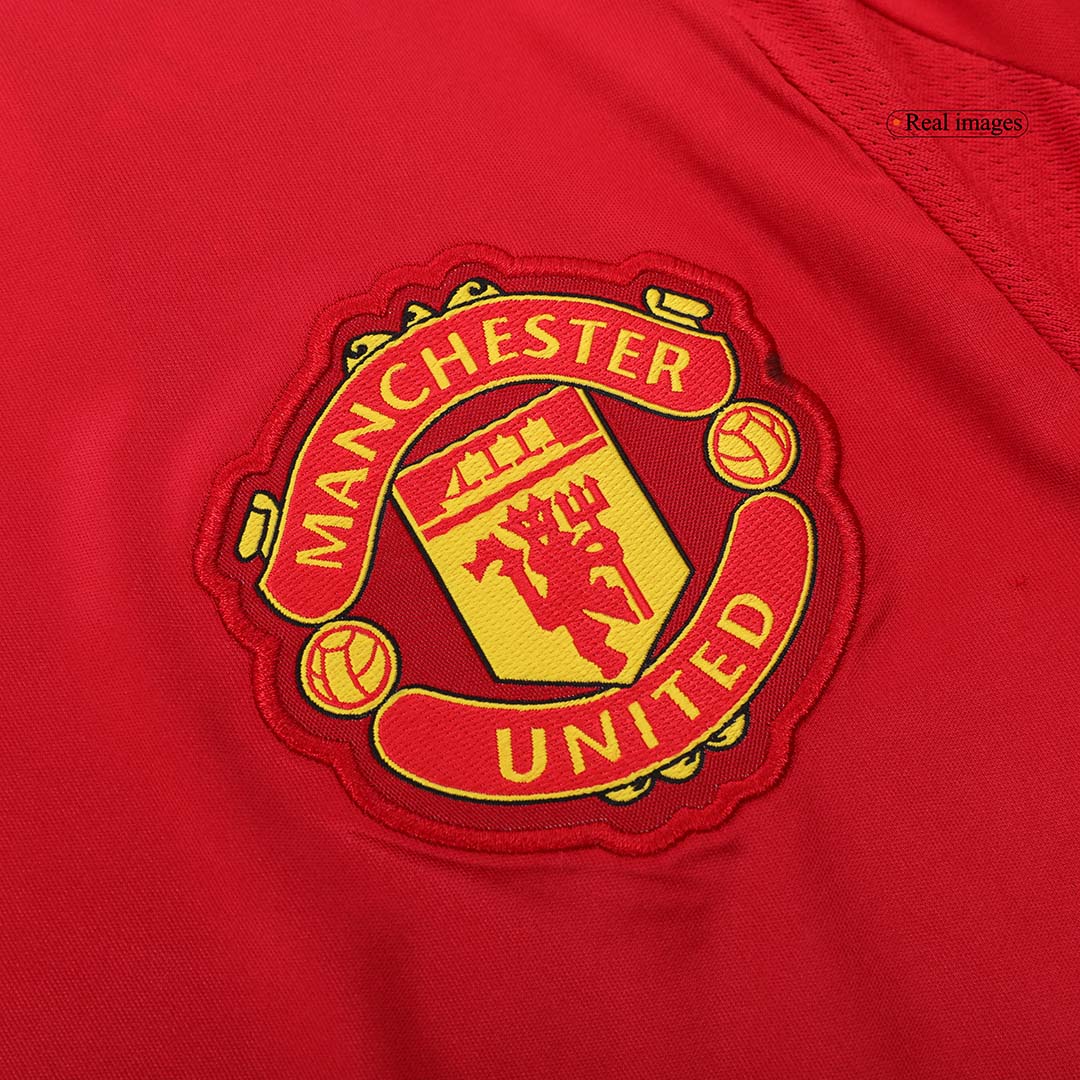 Manchester United home football shirt 2024/25