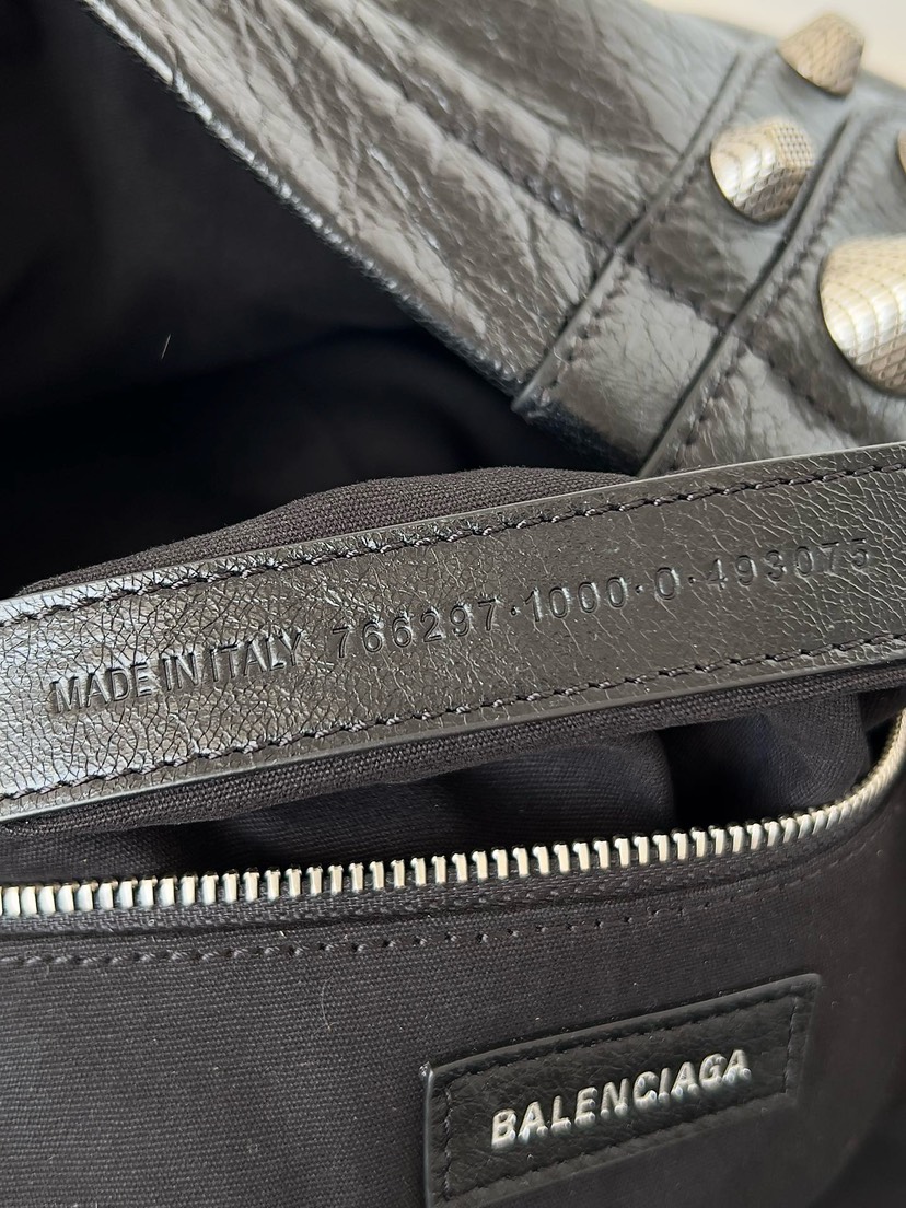 Balenciaga le cagole series rivet backpack