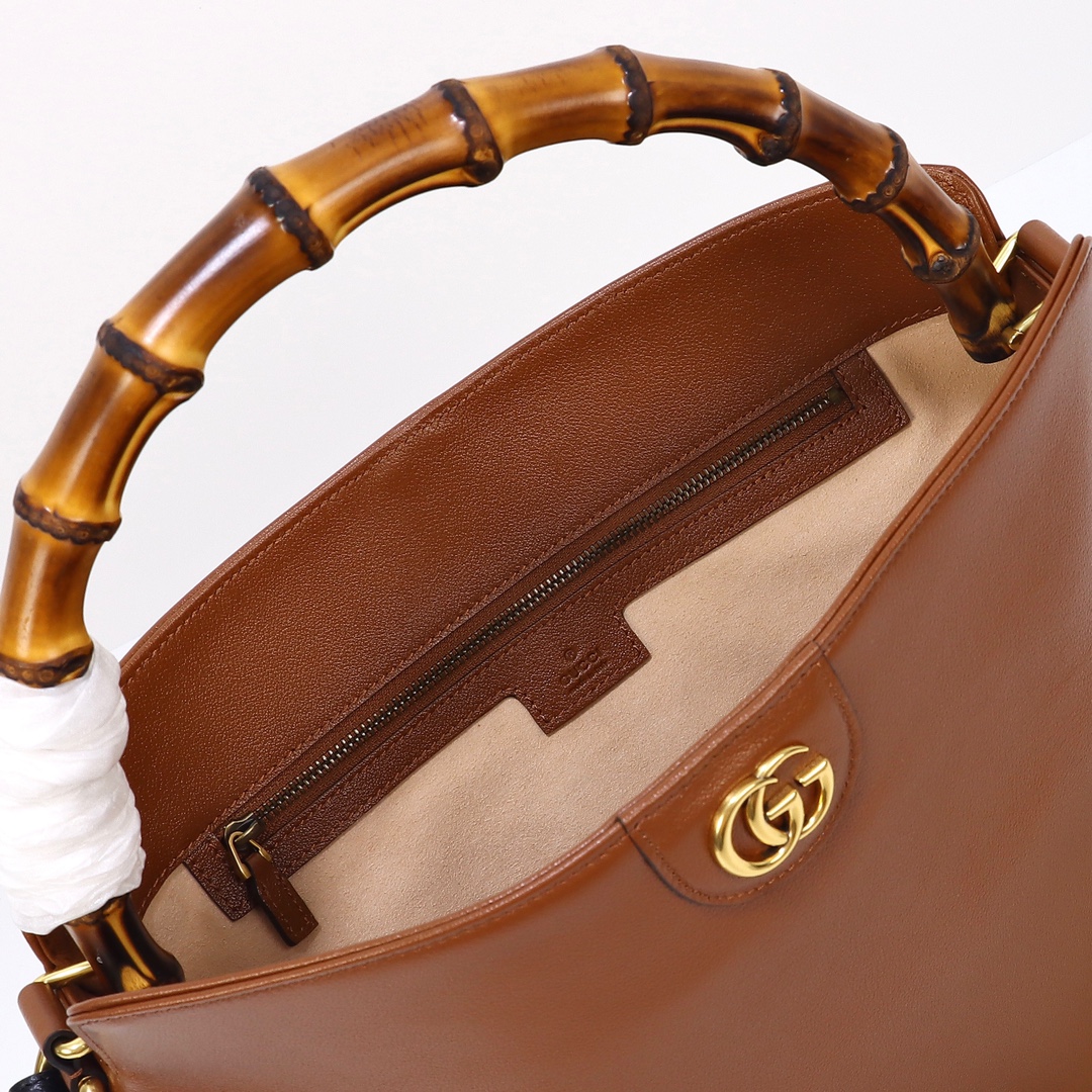 Gucci Diana large shoulder bag 746245 UAAAY 2548