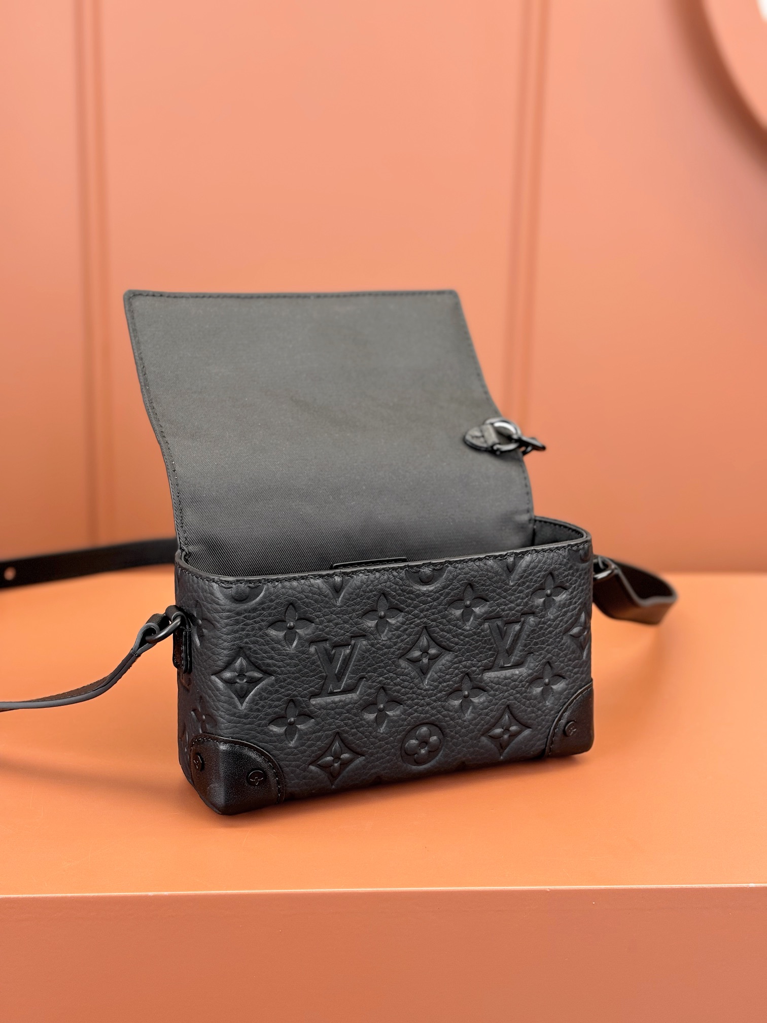 Louis Vuitton STEAMER Mini Bag M81745