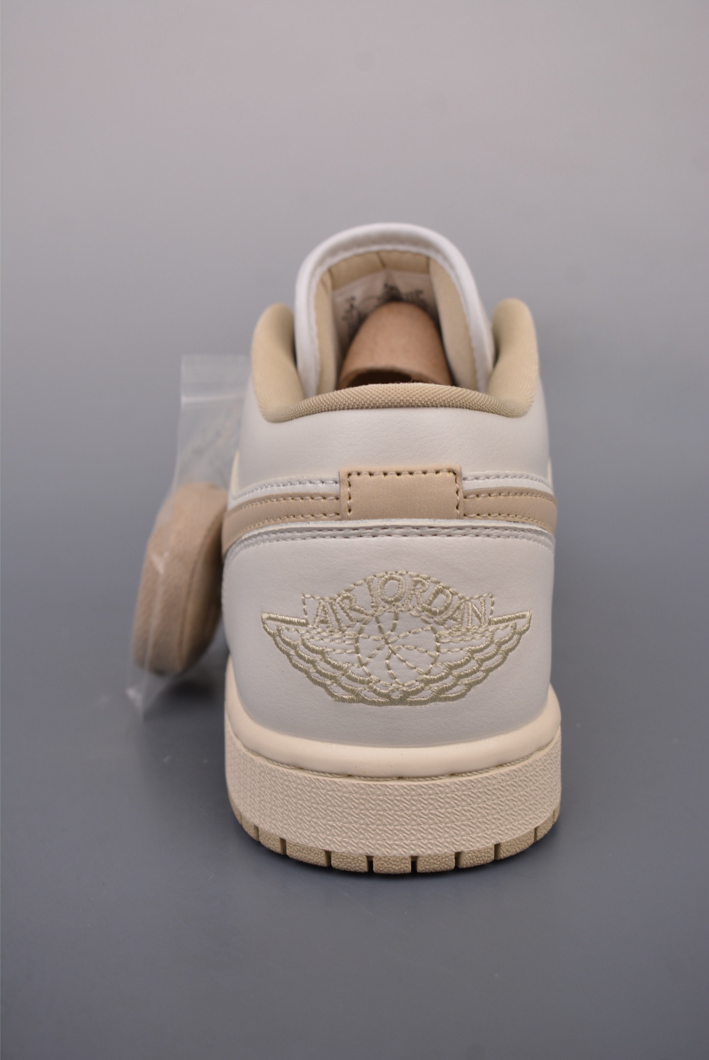 Nike Air Jordan 1 Low SailTan OG AJ1 basketball shoes white khaki DC0774-112