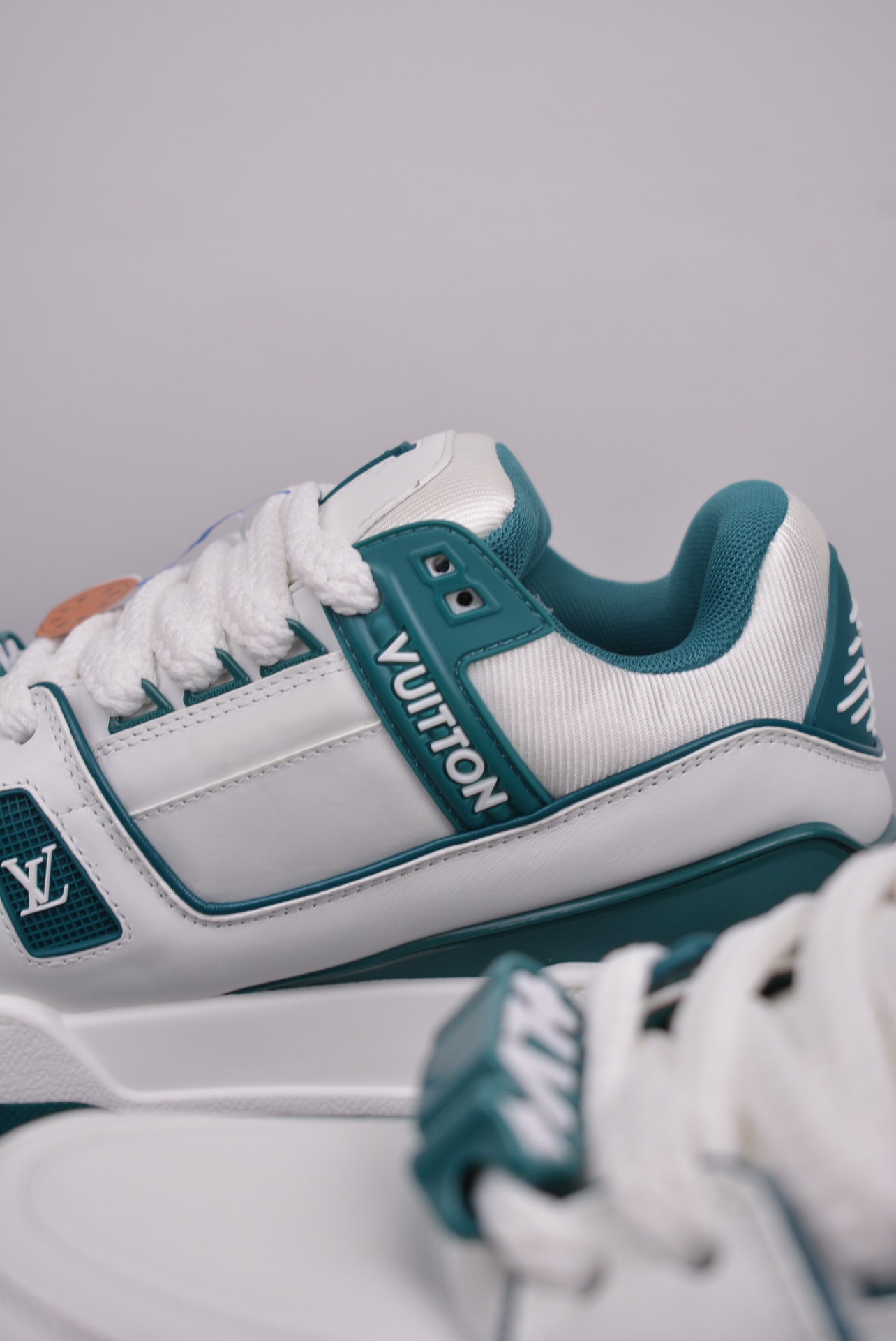Louis Vuitton Trainer Maxi Low Sneaker Lake Green White 1ACI0K