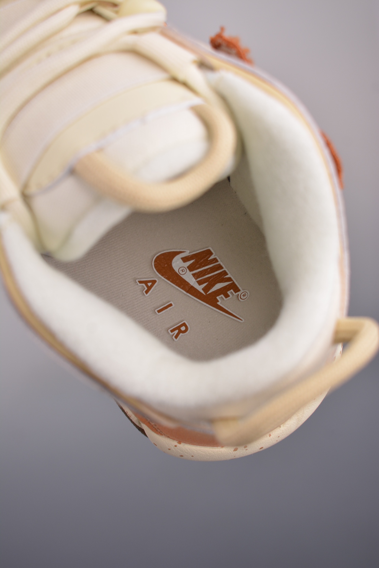 Nike Air More Uptempo GS Cacao Bear DX1939-100
