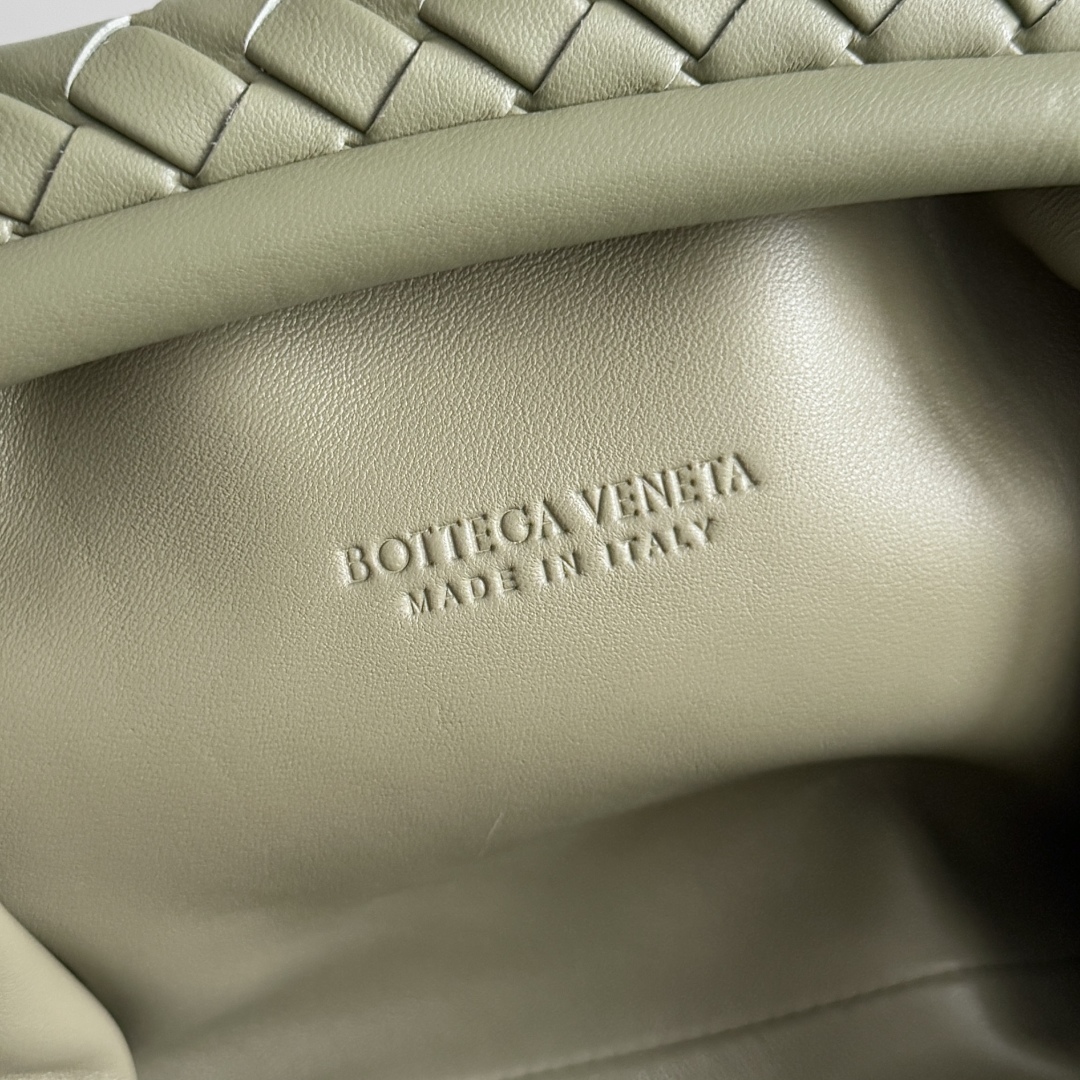 Bottega Veneta LAUREN 1980 Small Clutch 804038