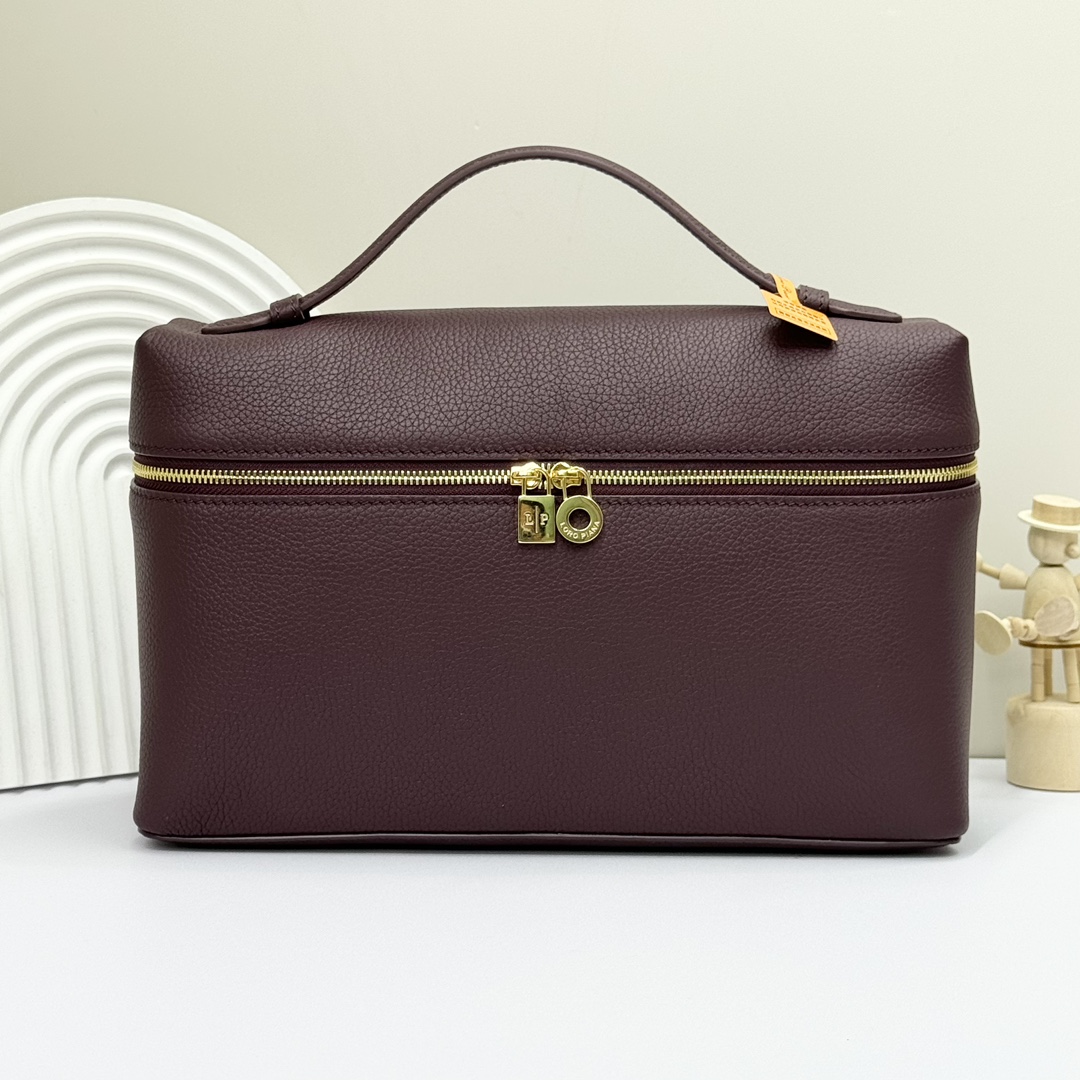 Loro Piana Extra poet L27 Clutch FAI8511