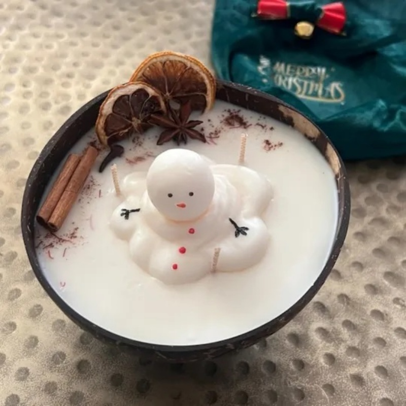 Christmas Snowman Candle🕯️
