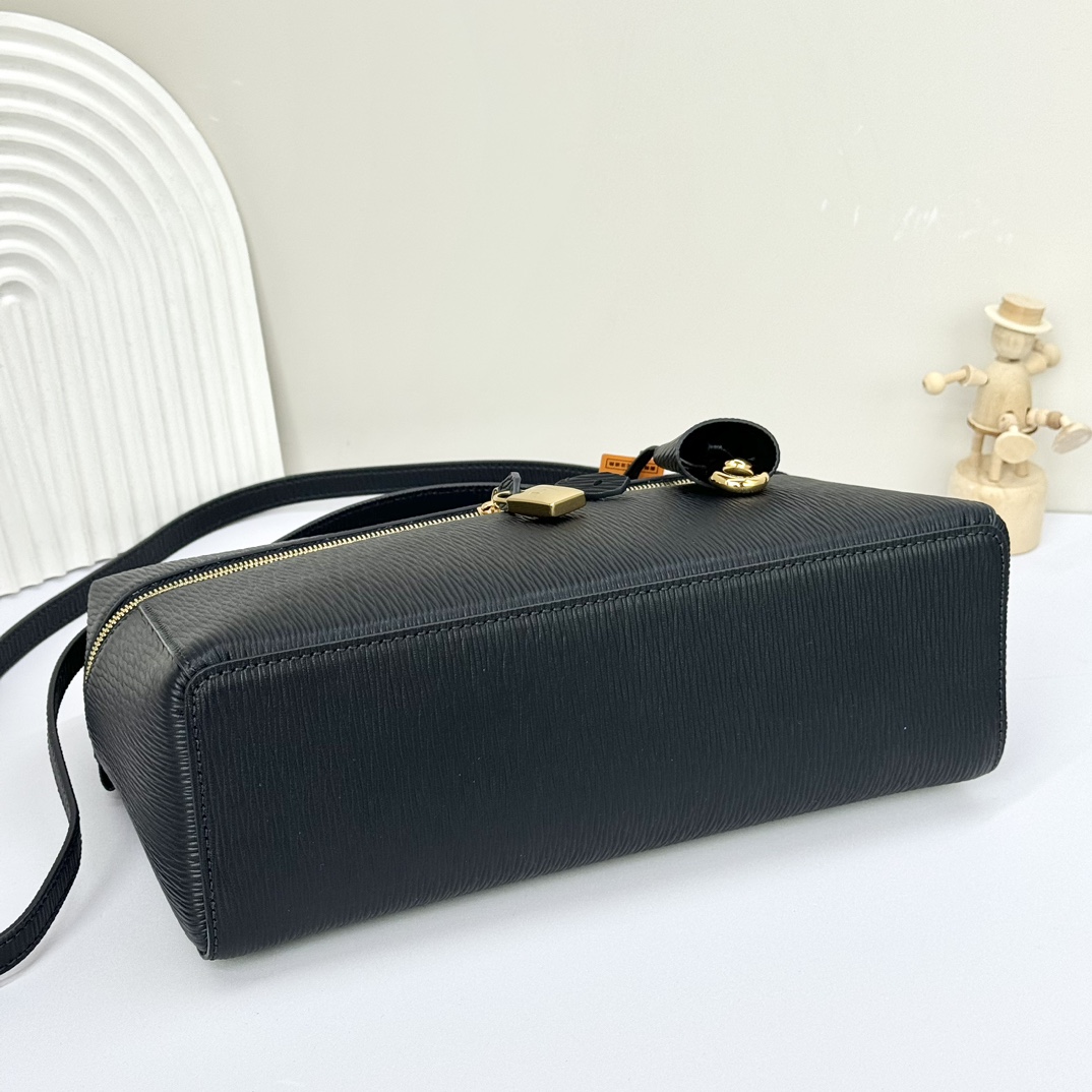 Loro Piana Extra Bag L27 Crossbody Bag FAO4759