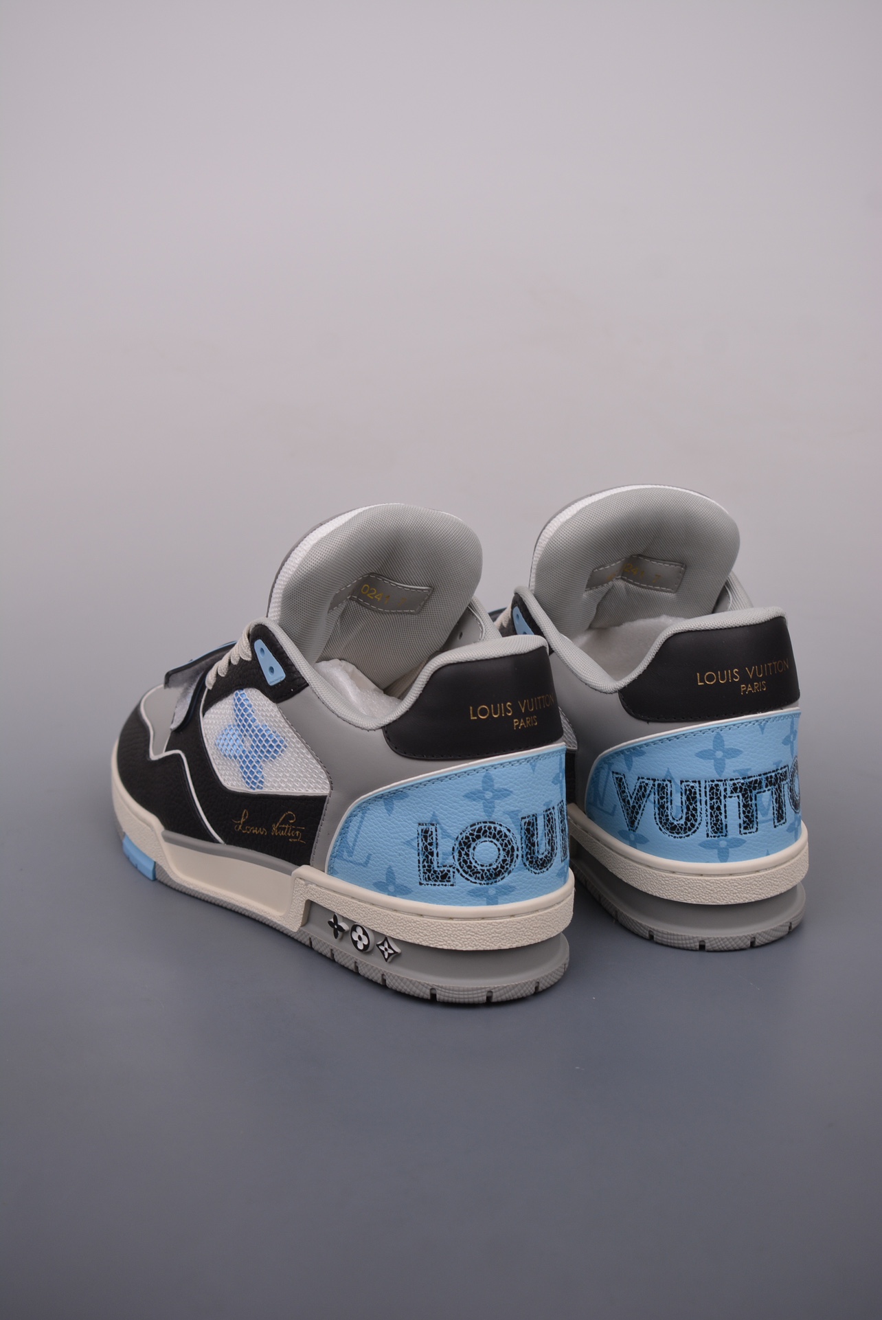 Louis Vuitton Trainer Sneaker Low Black Gray Blue 1AC50W