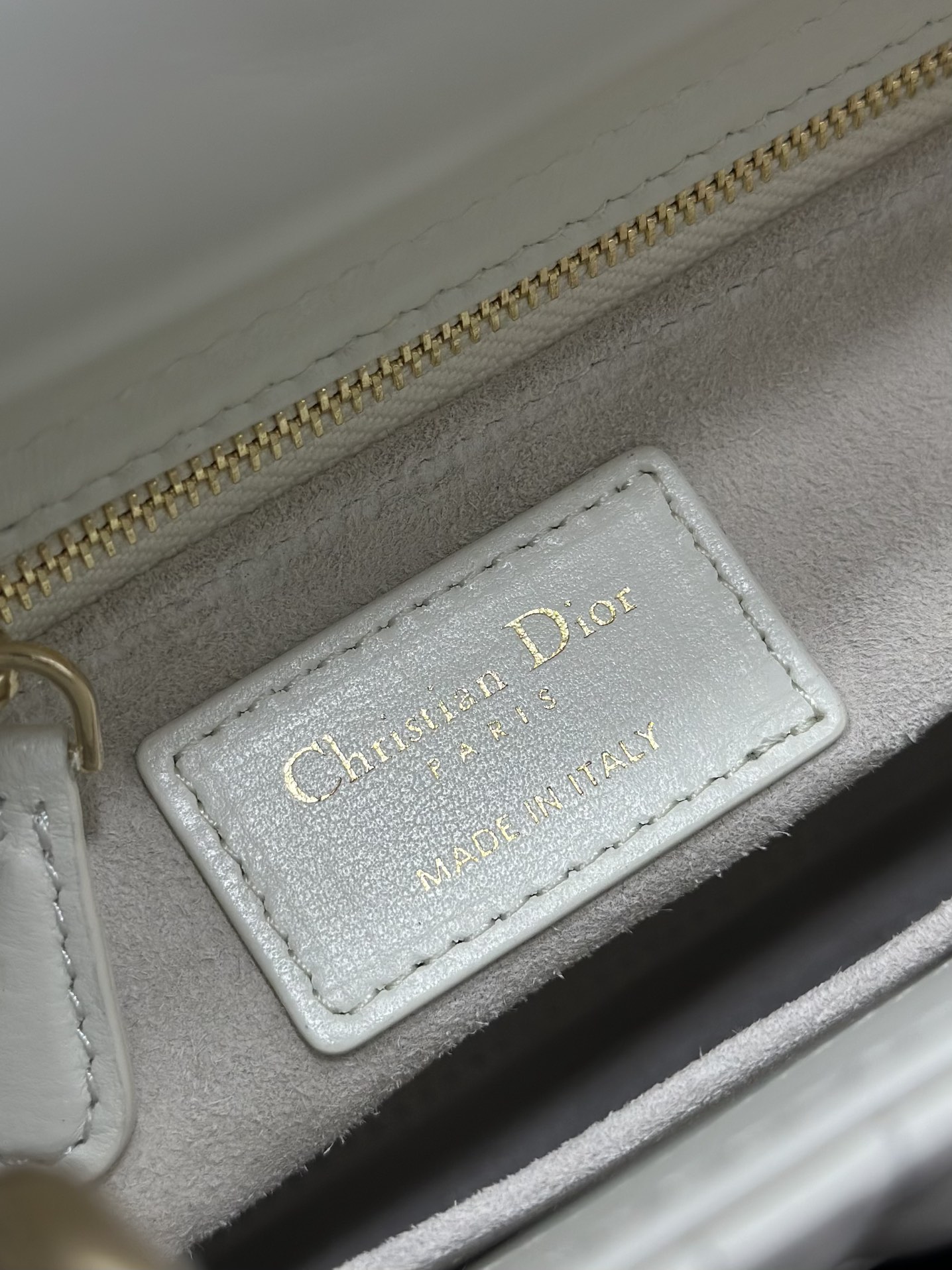 Dior Lady Four-grid Lambskin Pearl Button Lady Bag M0538