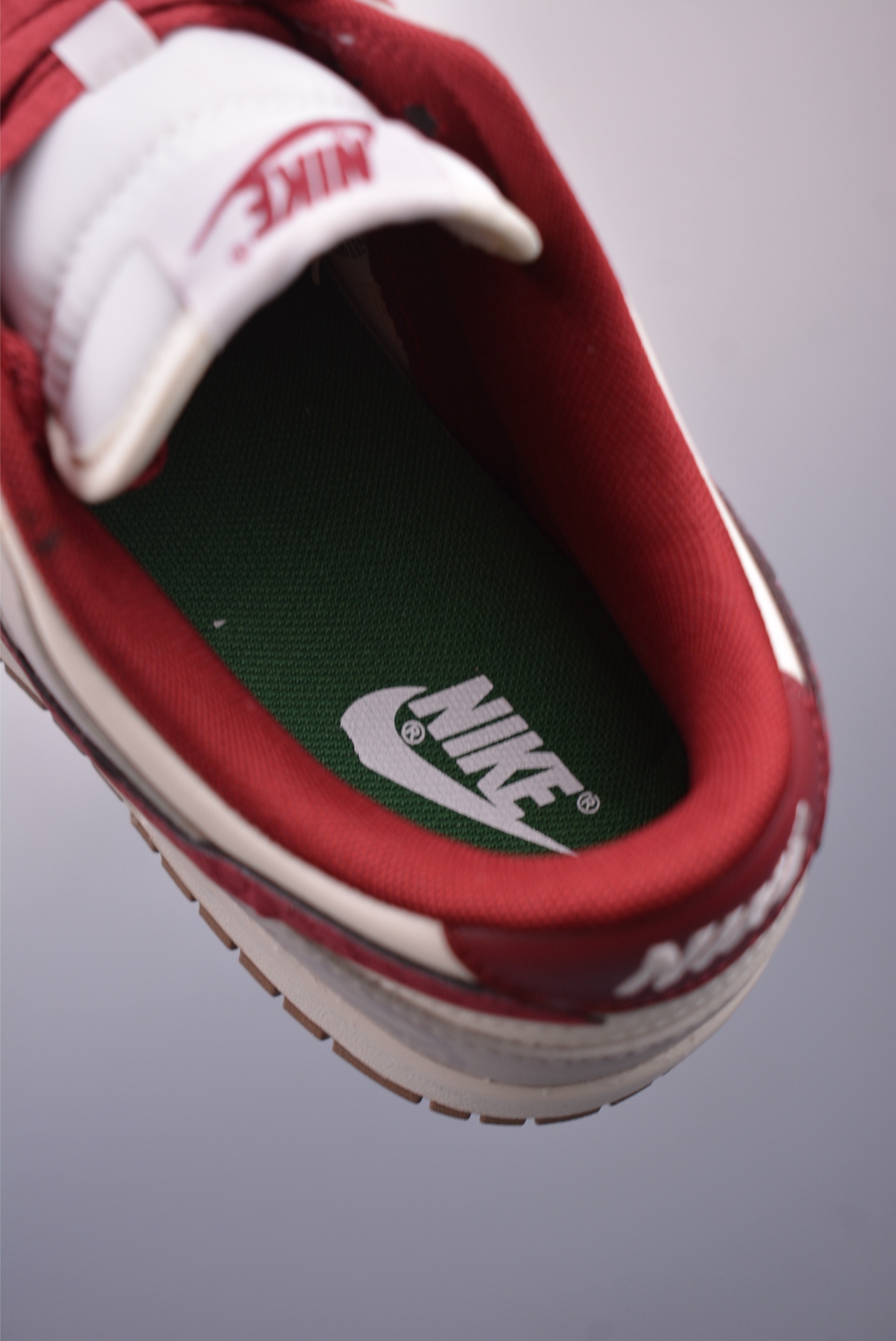 NIKE SB Dunk Low sneakers Year of the Snake Limited Edition Gray Burgundy FB7160-161