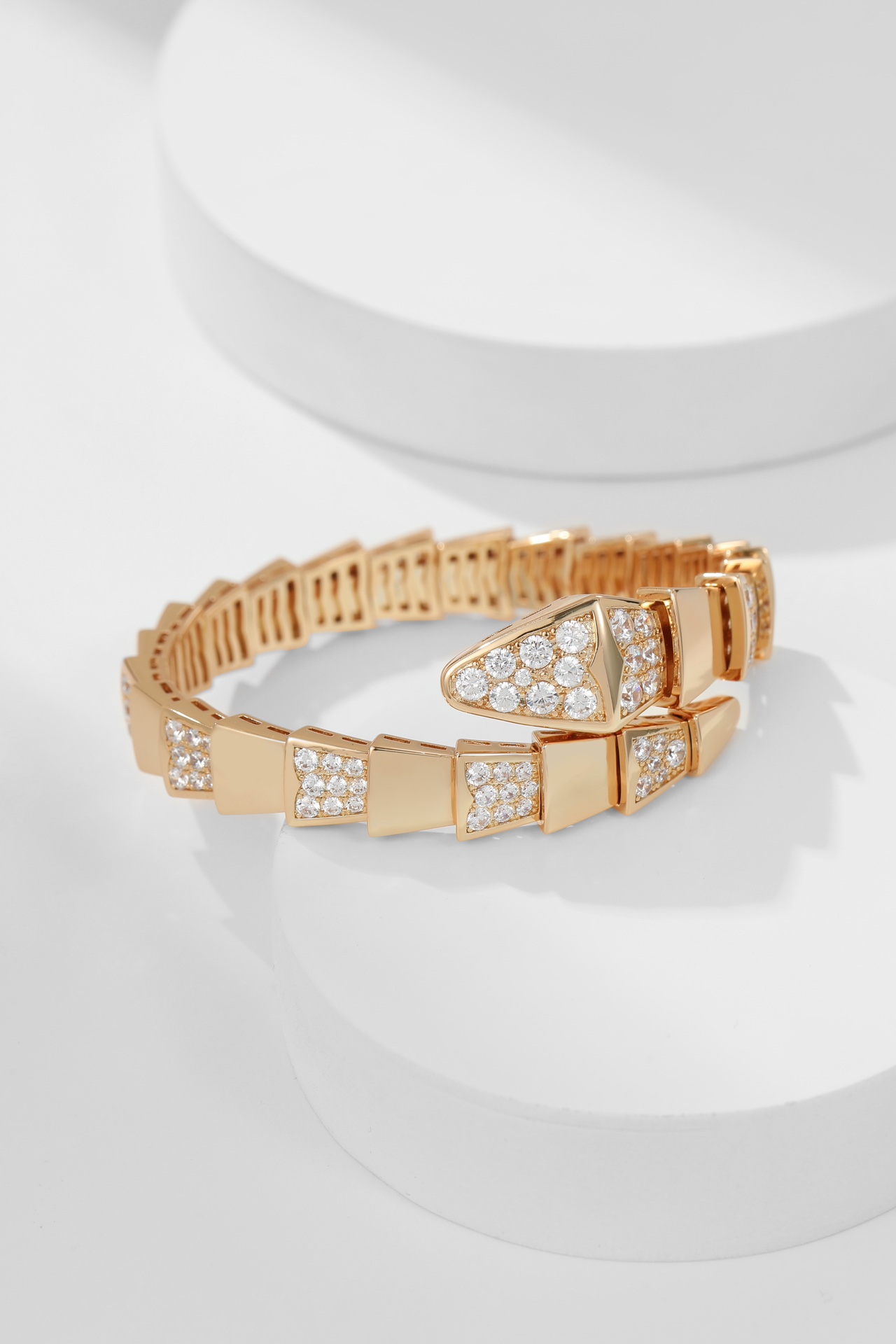 Bulgari Bulgari snake-shaped diamond bracelet