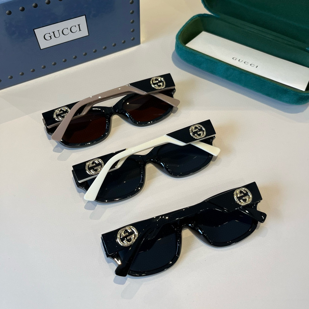 Gucci Round Frame Sunglasses