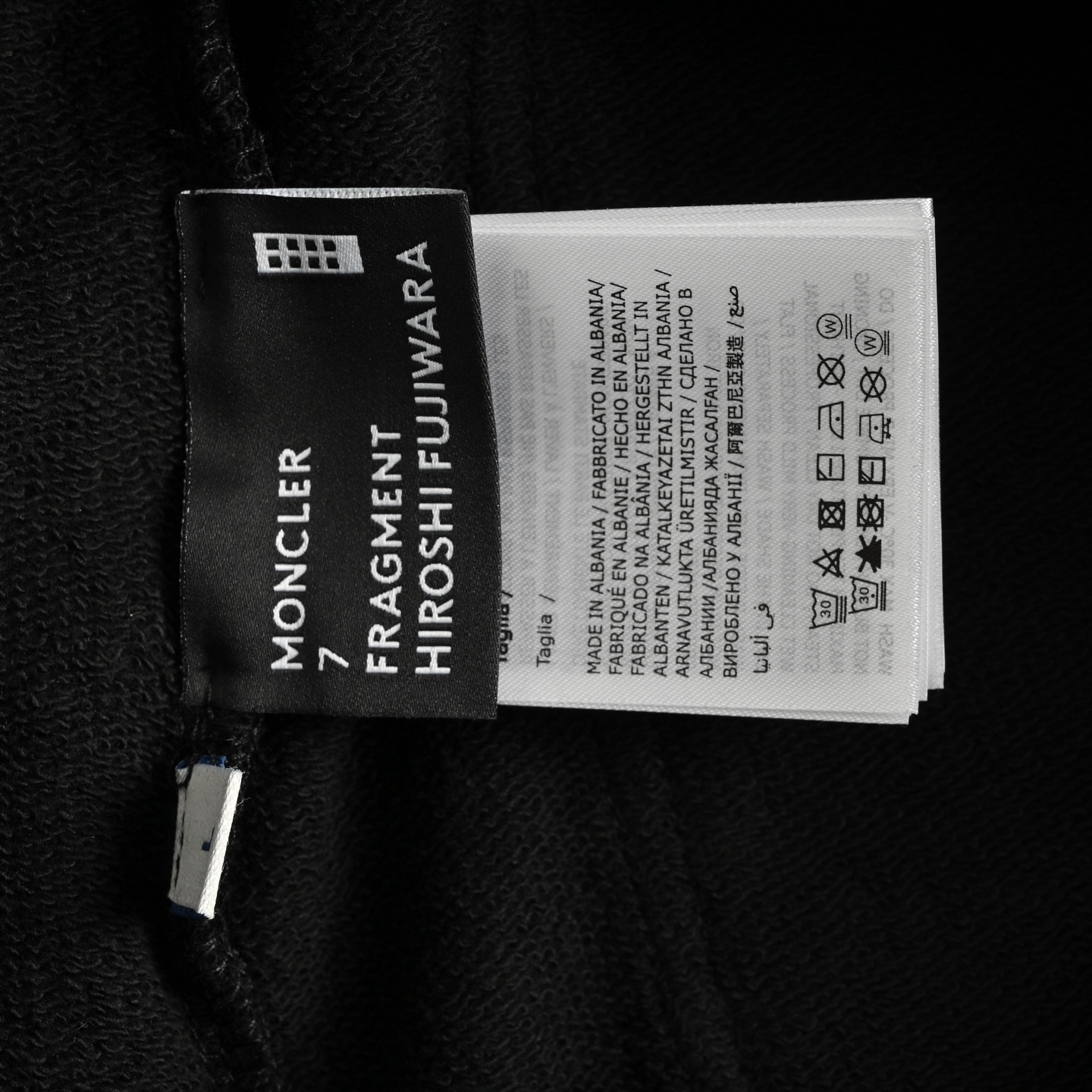 Moncler Fujiwara Hiroshi co-branded badge shorts