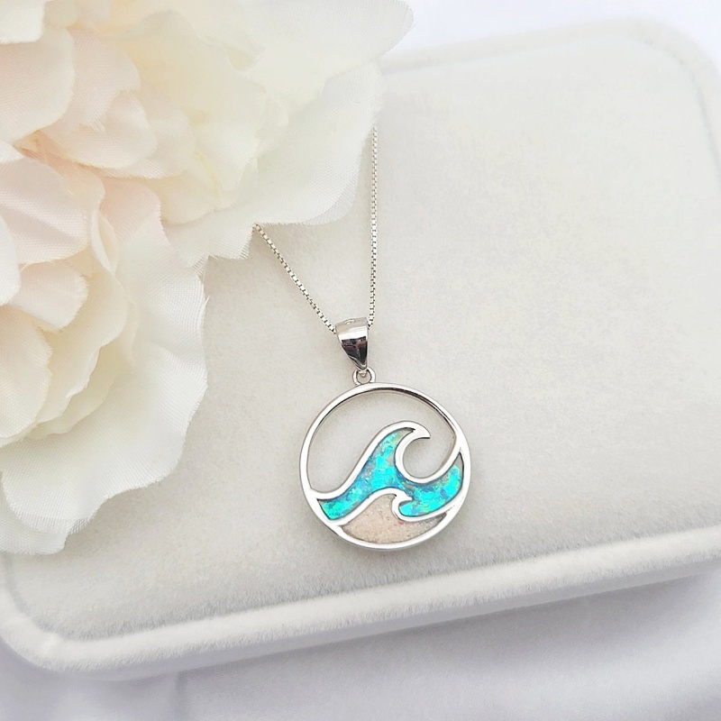 Hawaiian Ocean Wave Necklace