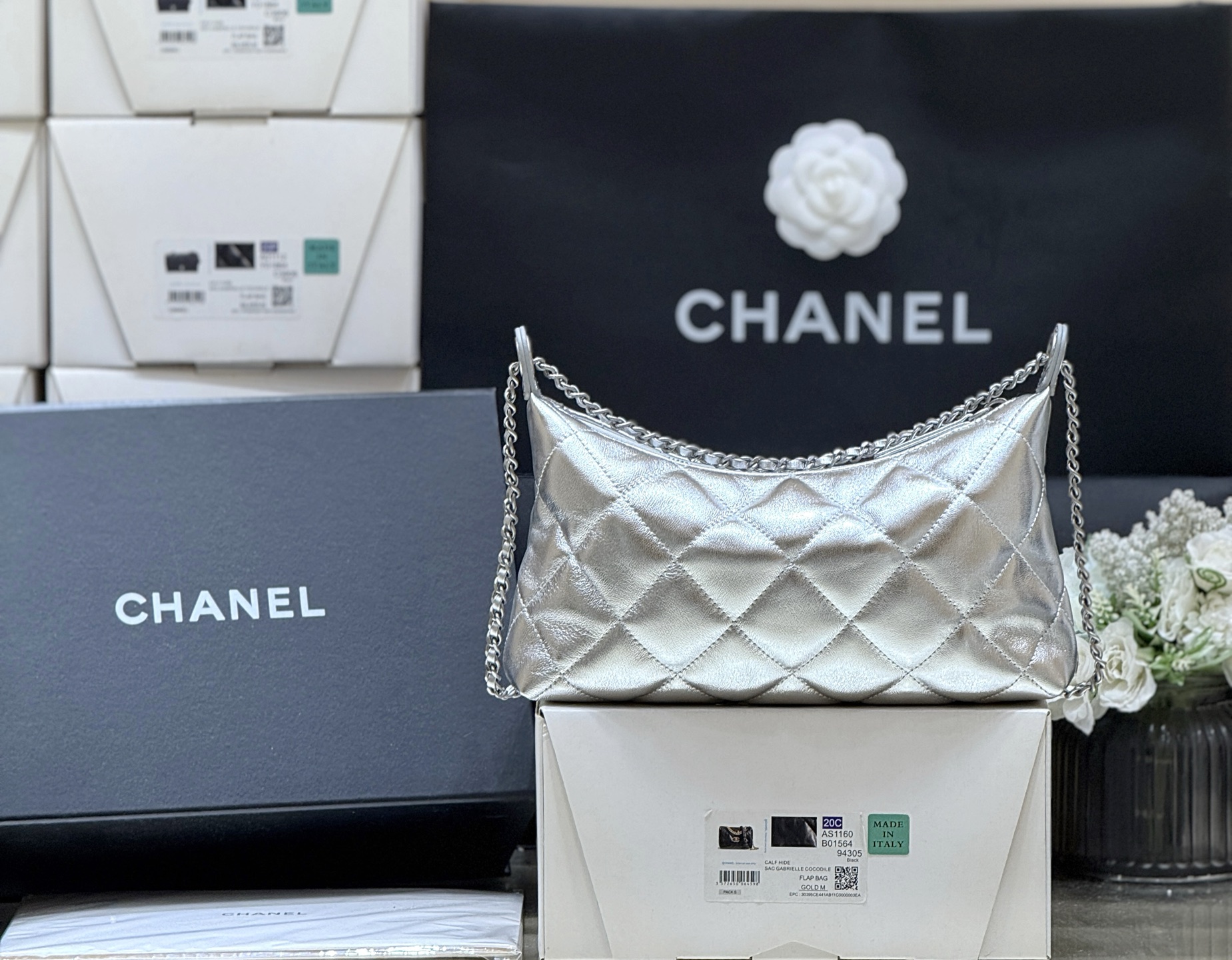 Chanel 25S spring and summer series hobo underarm bag AS5528 00118