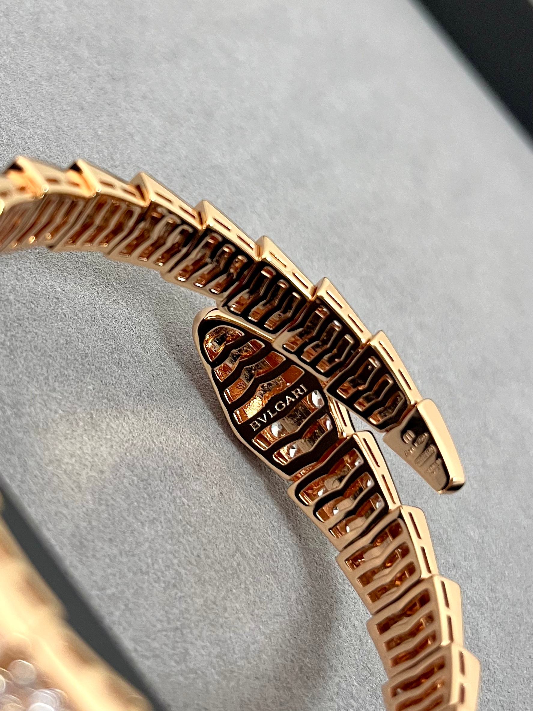 Bulgari ruby ​​snake bone full diamond bracelet