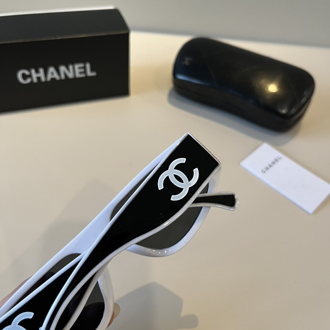 Chanel round frame sunglasses