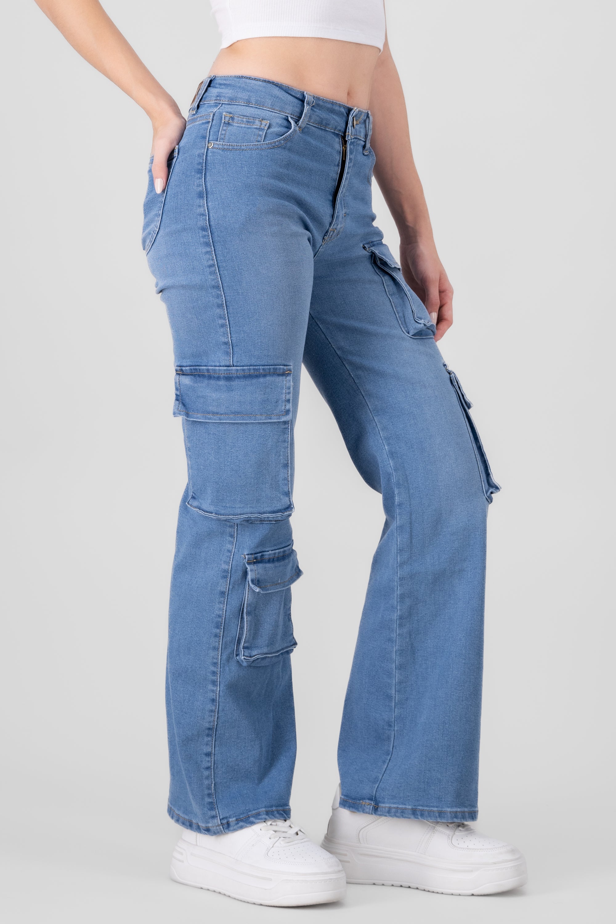 Asymetric Pockets Cargo Jeans