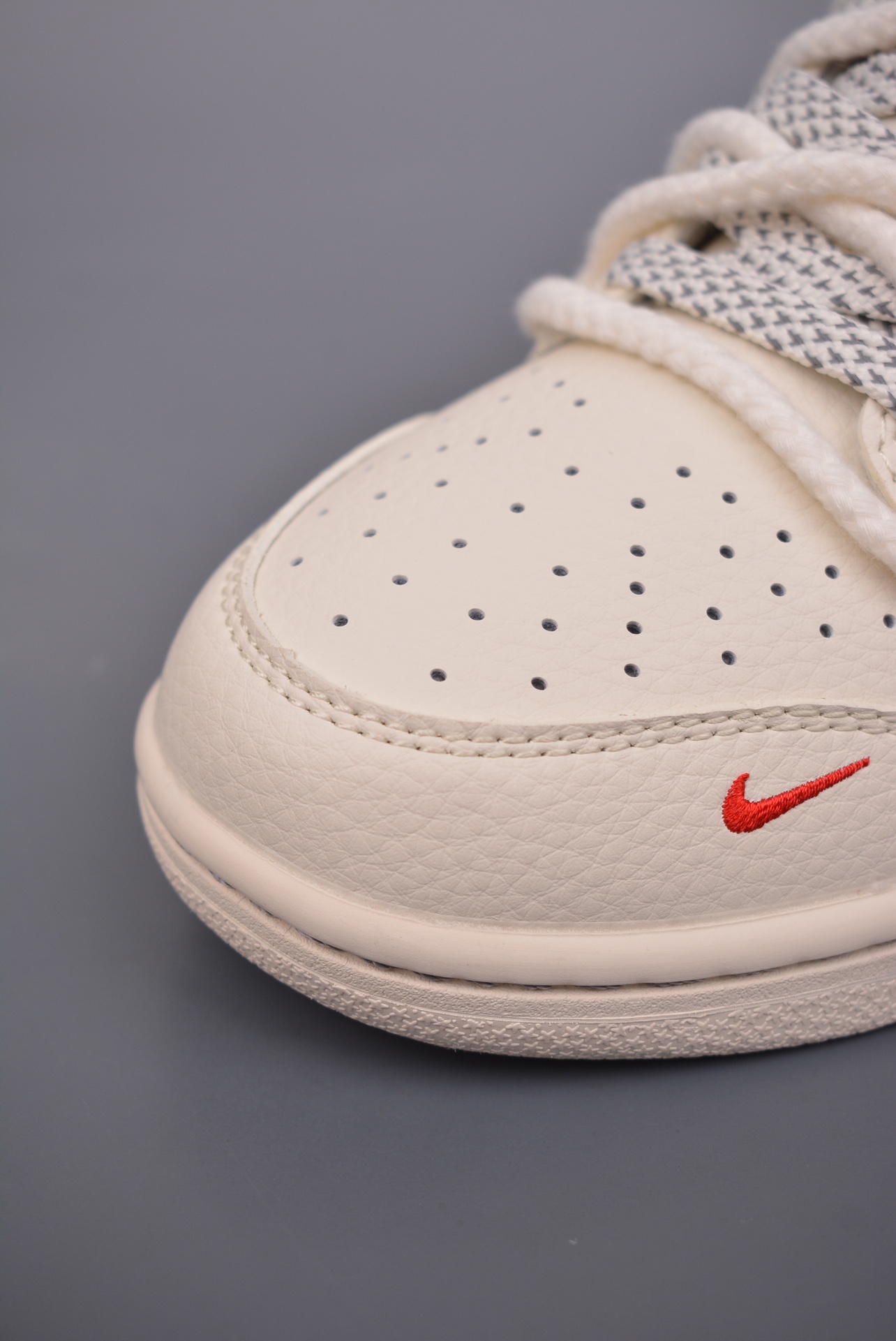 The North Face x Supreme x Nike SB Dunk Low The North Face Off-White Red YX5066-229
