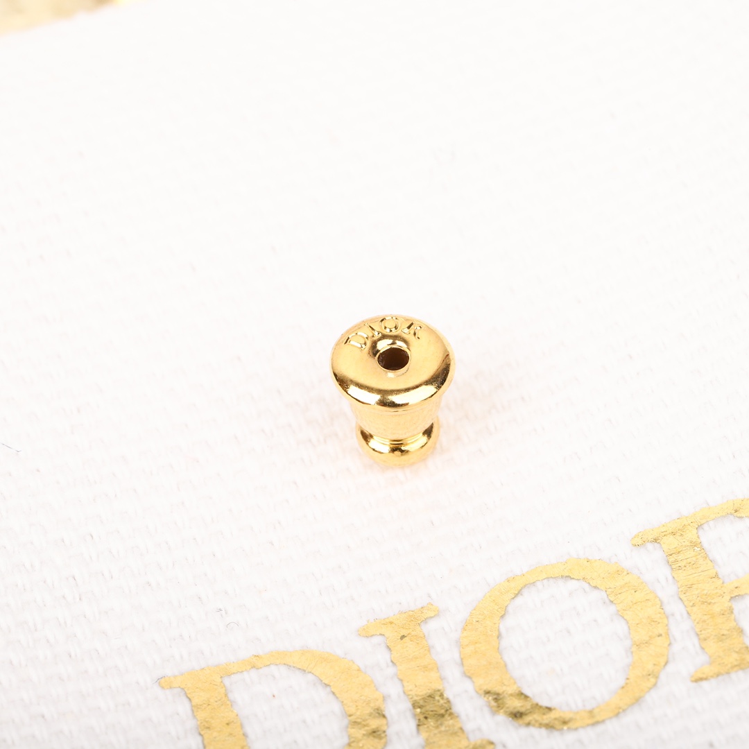 Dior CD Heart Earrings
