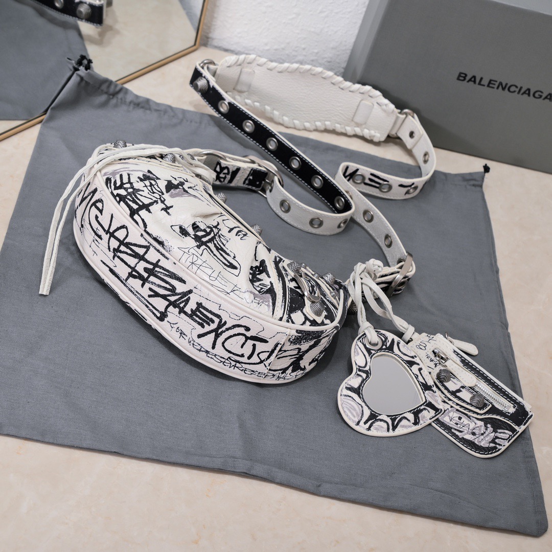 Balenciaga le cagole series underarm bag