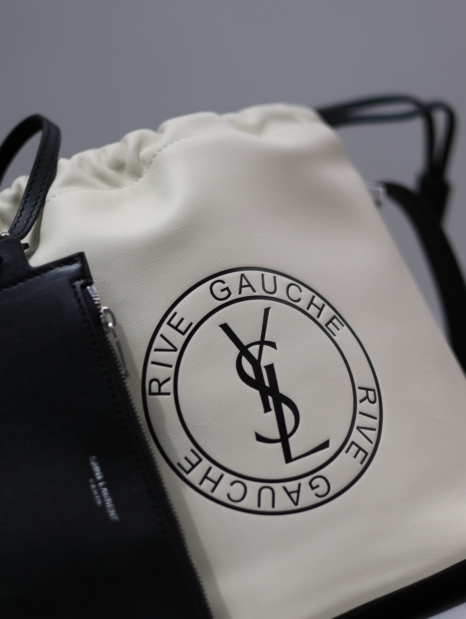 Yves Saint Laurent RIVE GAUCHE Crossbody Bag 710261