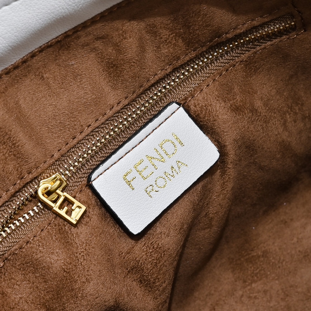 Fendi Mamma Baguette Handbag 83015B108