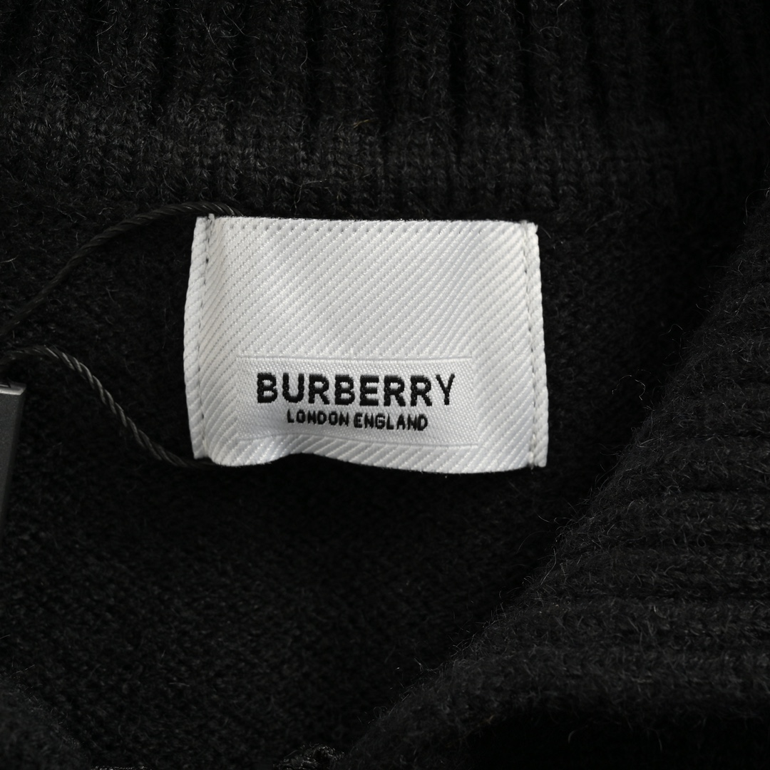 Burberry 24Fw rabbit limited edition black and white striped knitted zipper cardigan