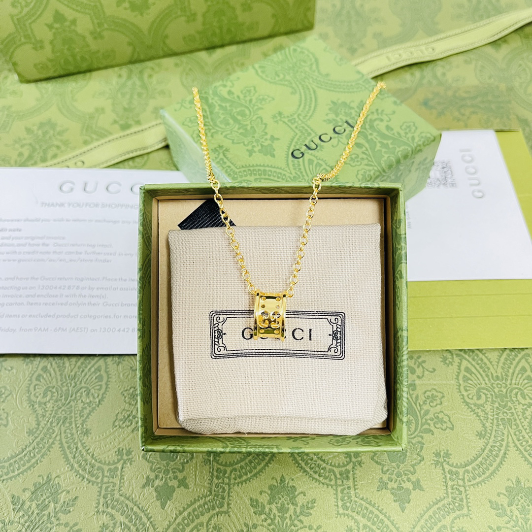 Gucci GG hollow ring gold necklace