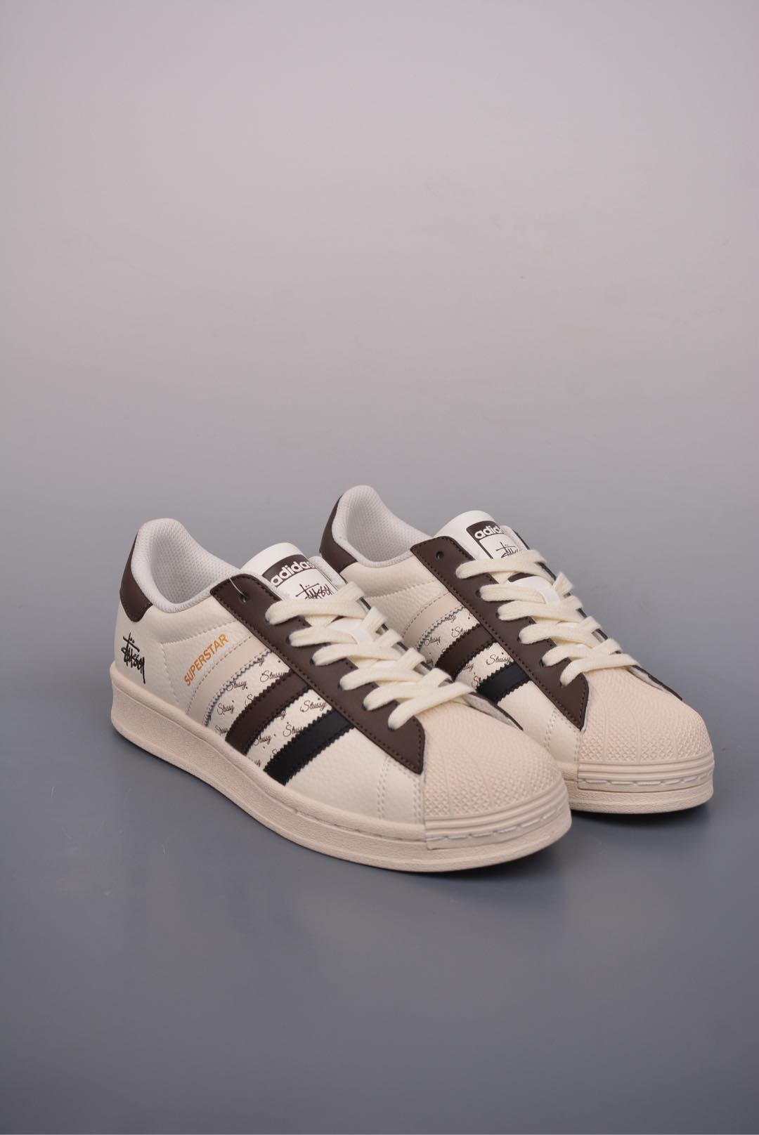 Supreme x Adidas Originals Superstar Beige Brown BZ2502
