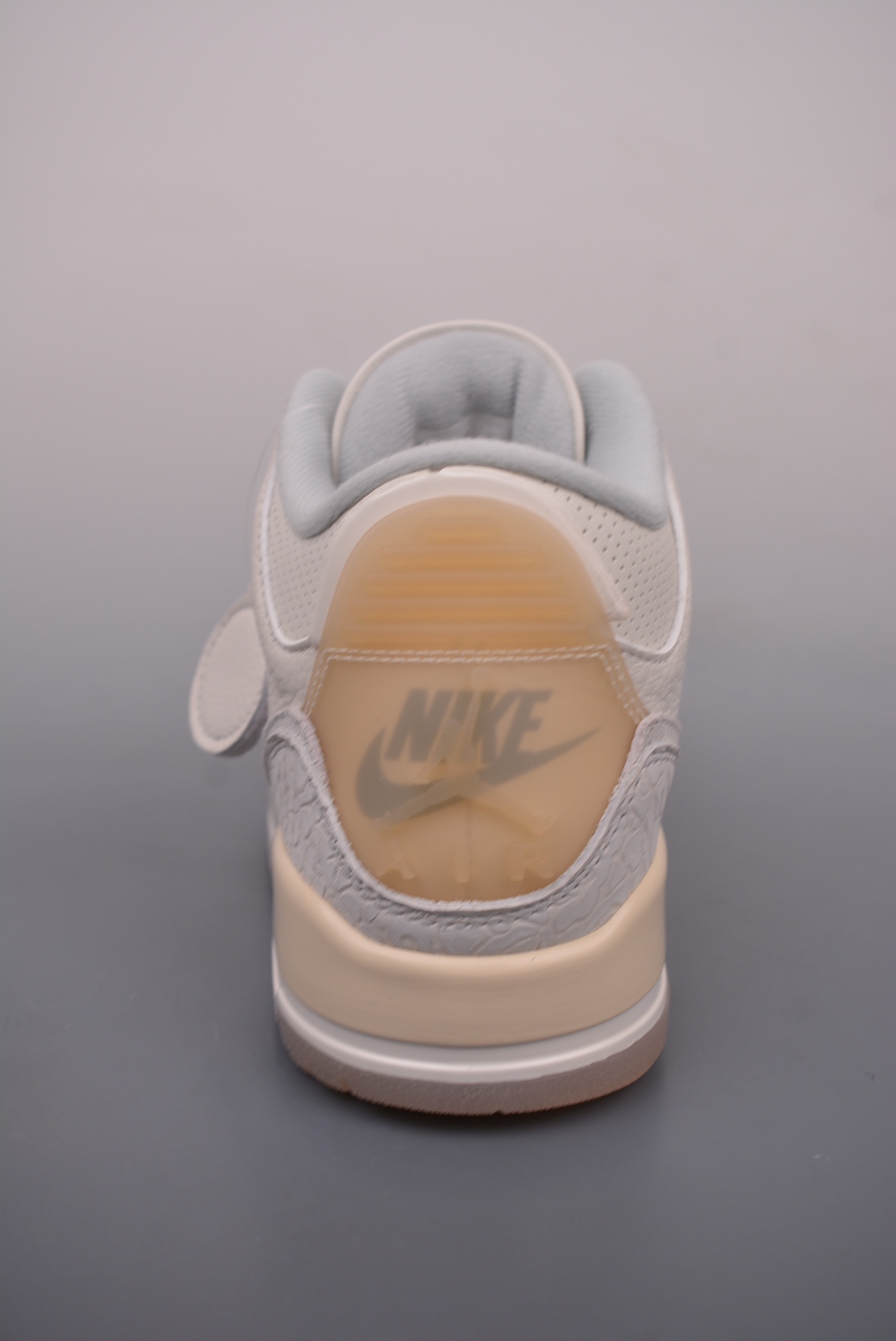 Air Jordan 3 Retro Craft Ivory FJ9479-100