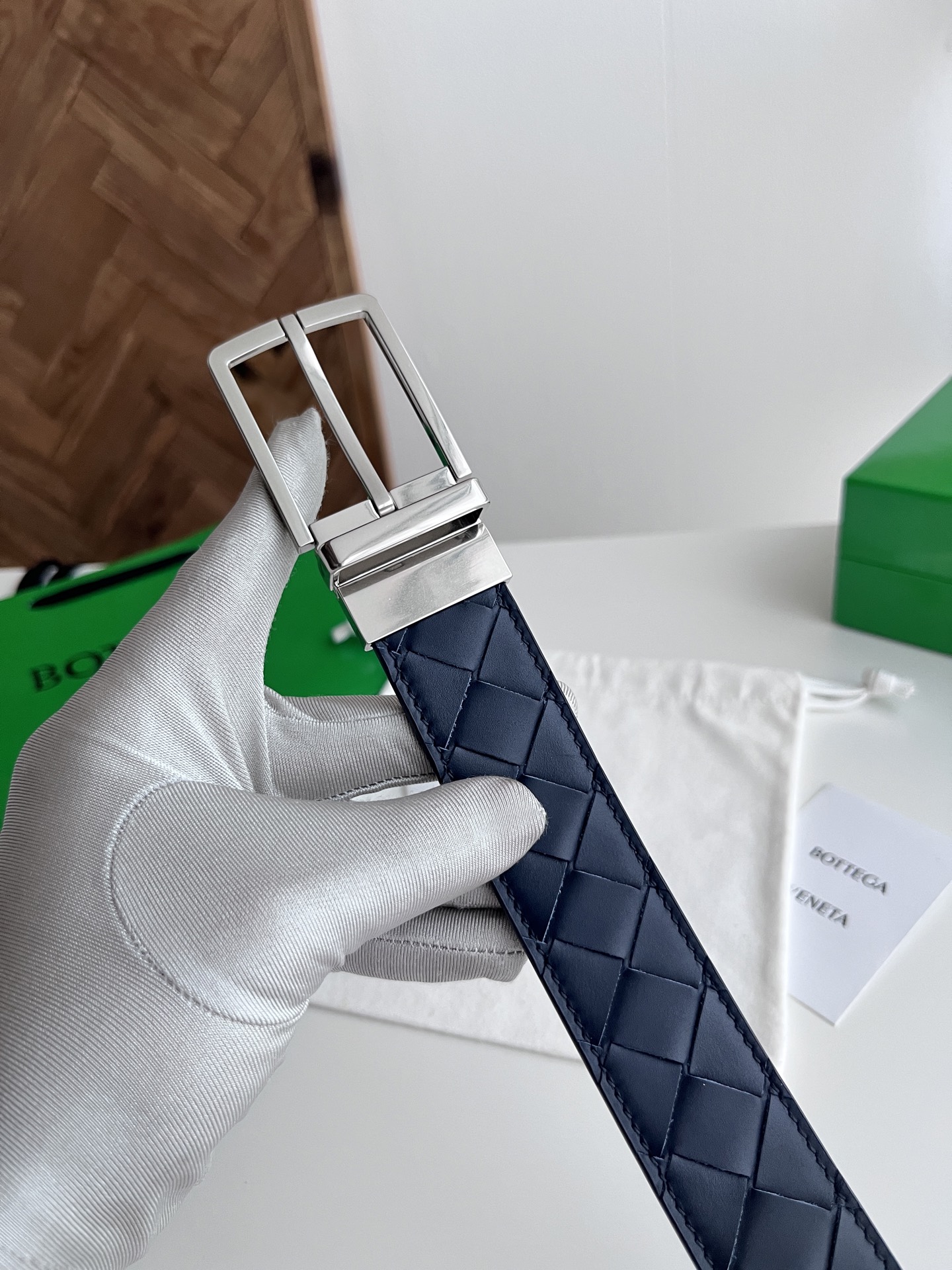 Bottega Veneta intreccio woven cowhide double-sided waistband with a width of 3.5cm