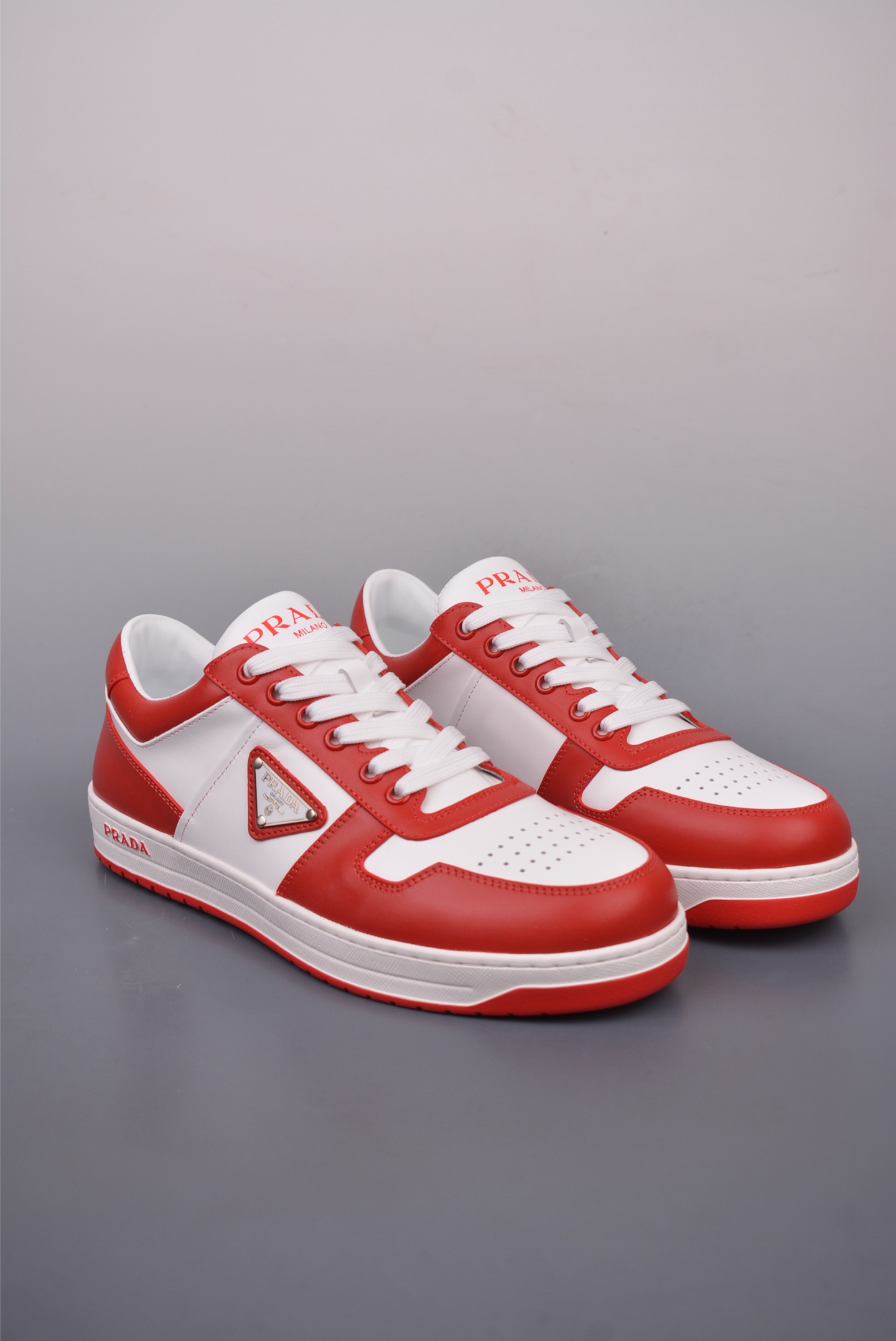 Prada Cloudbust Thunder triangle logo series sports shoes red and white 12062118
