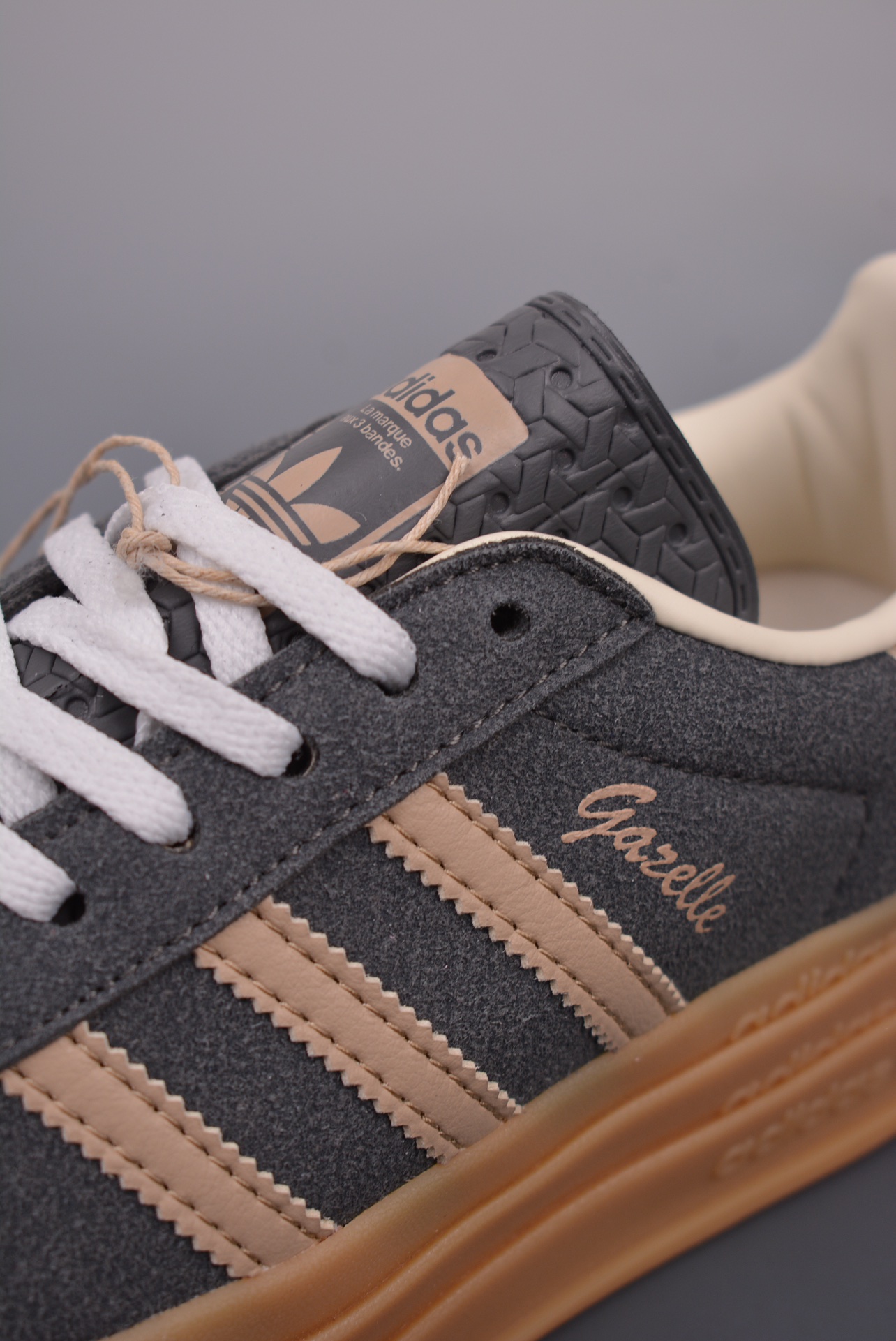 Adidas Originals Gazelle Bold W Dark Grey  IE0428