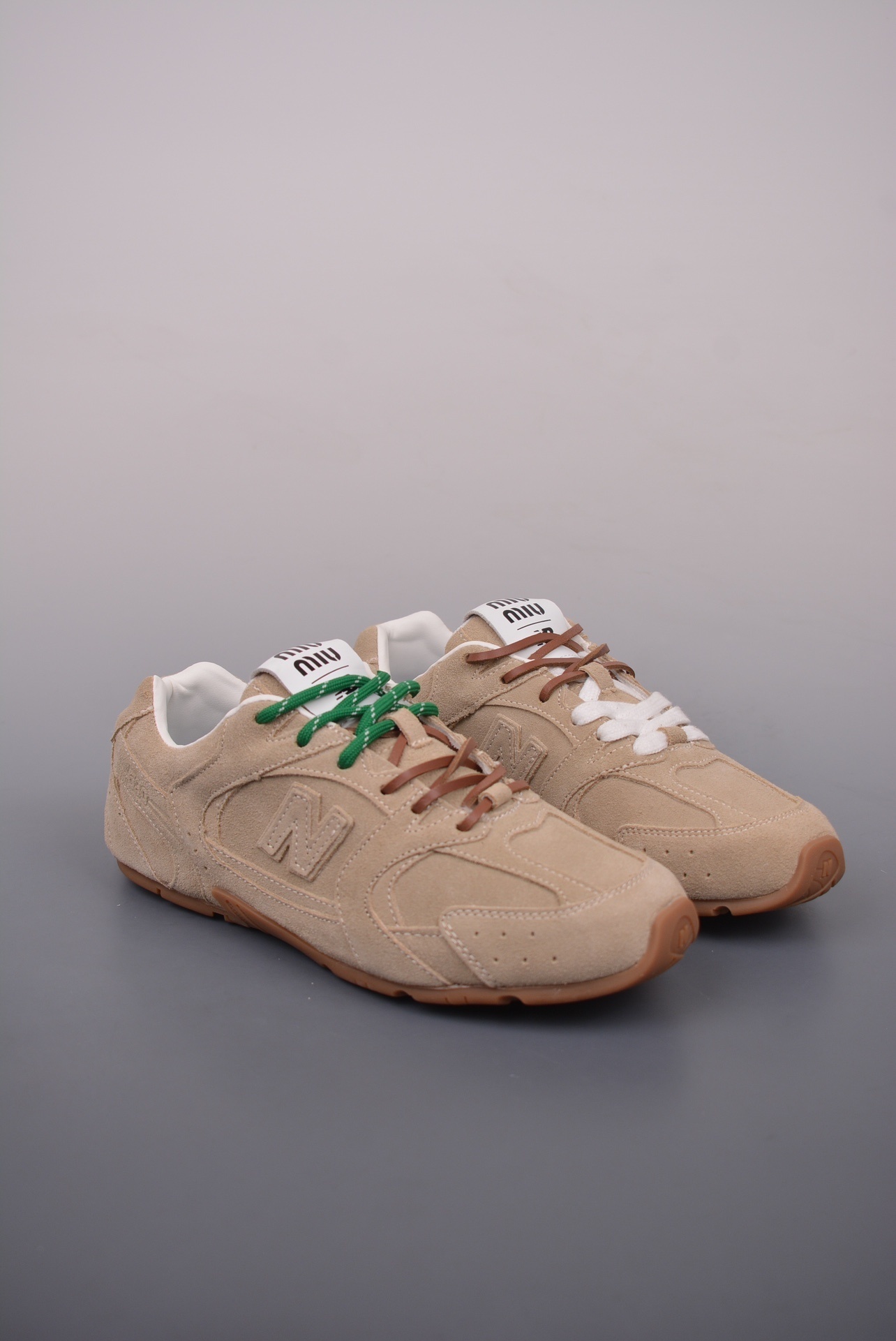 Miu Miu x New Balance 530 SL 