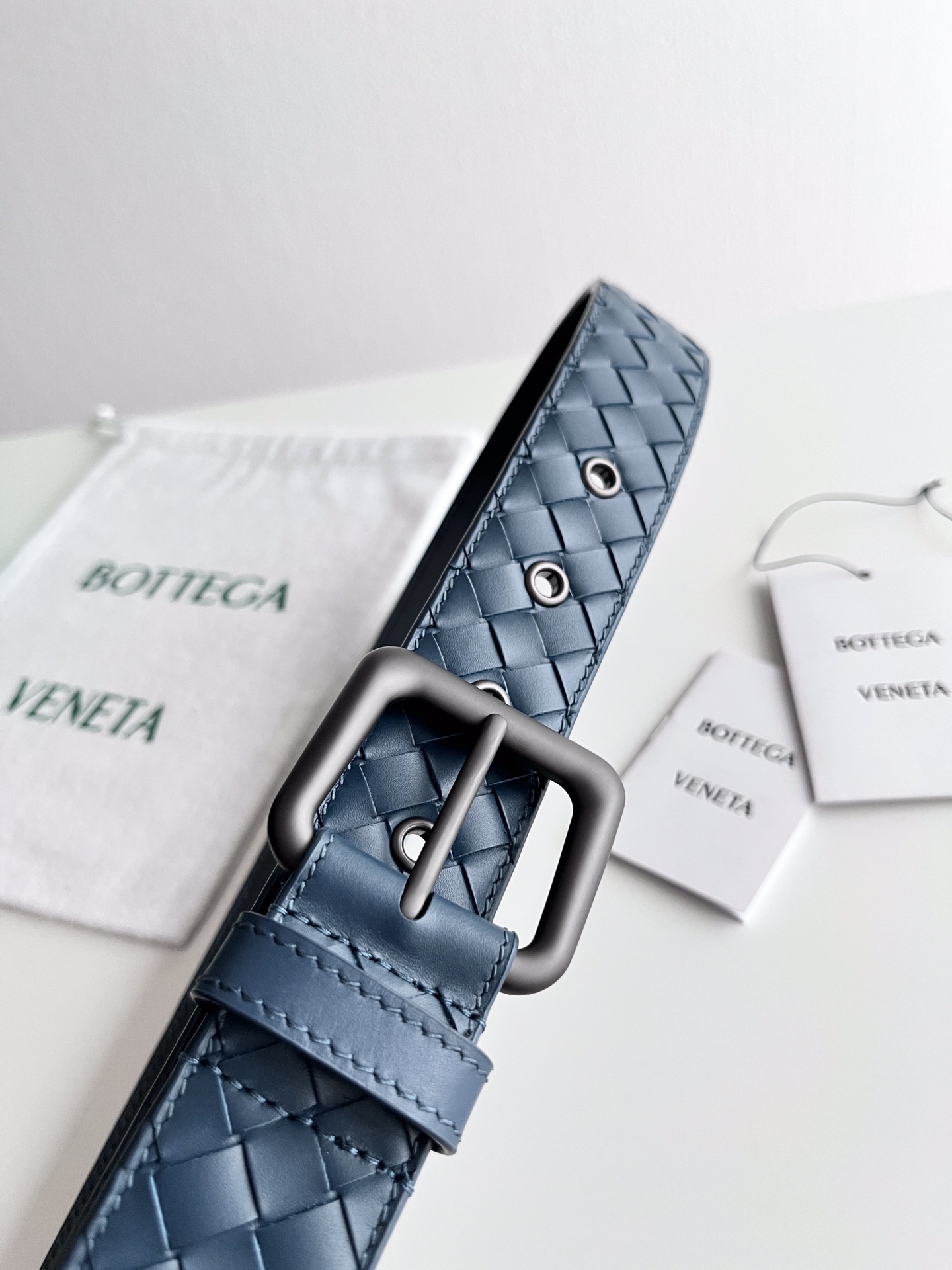 Bottega Veneta frosted pin buckle woven cowhide double-sided belt 3.5cm wide