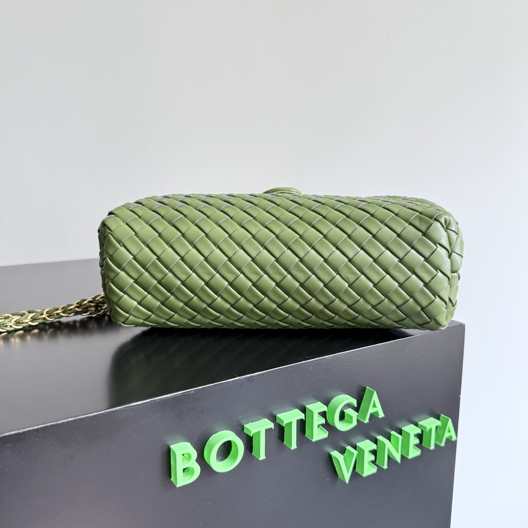 Bottega Veneta LAUREN 1980 Small Clutch 804038