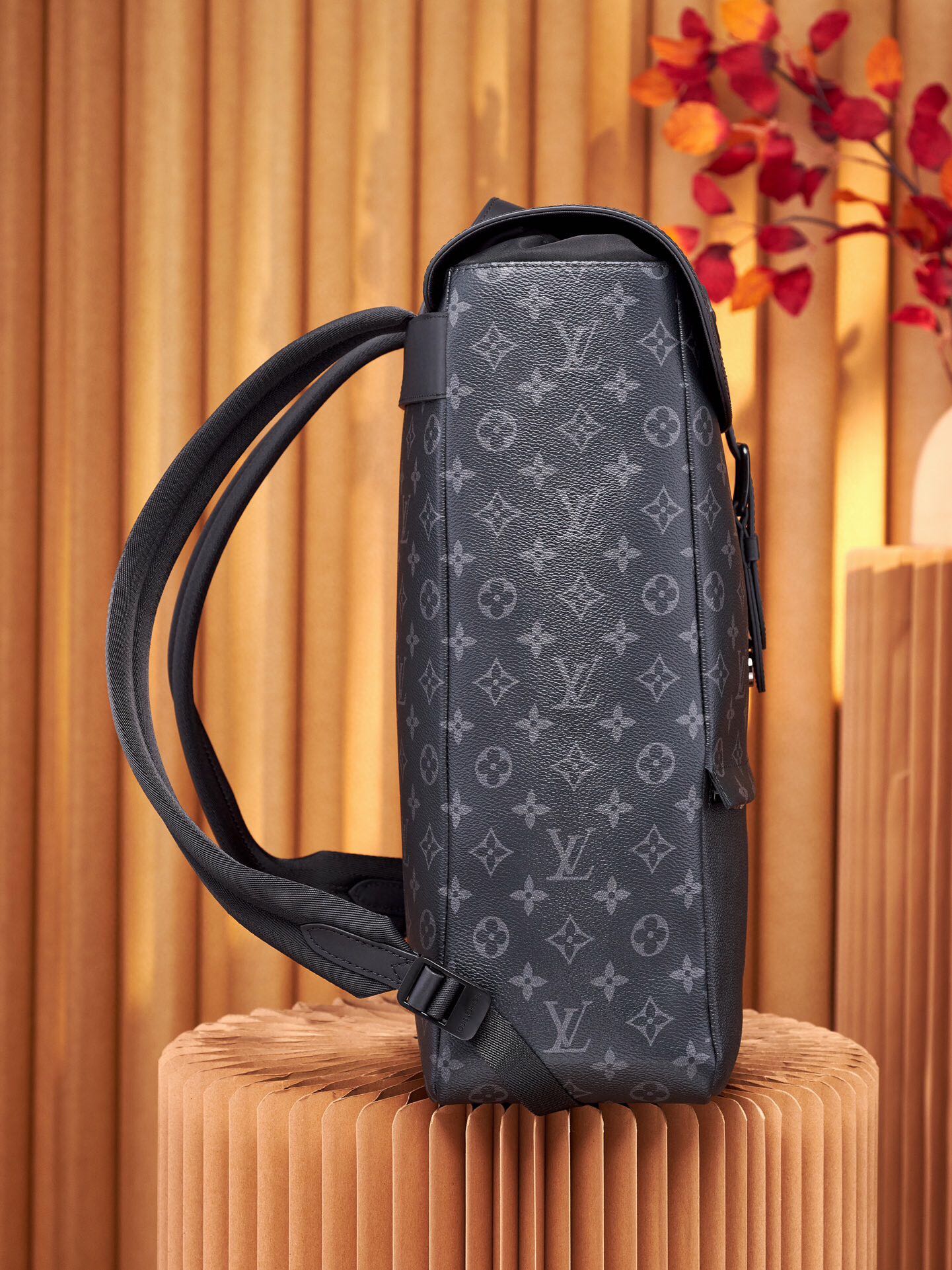 Louis Vuitton saumur backpack M45913